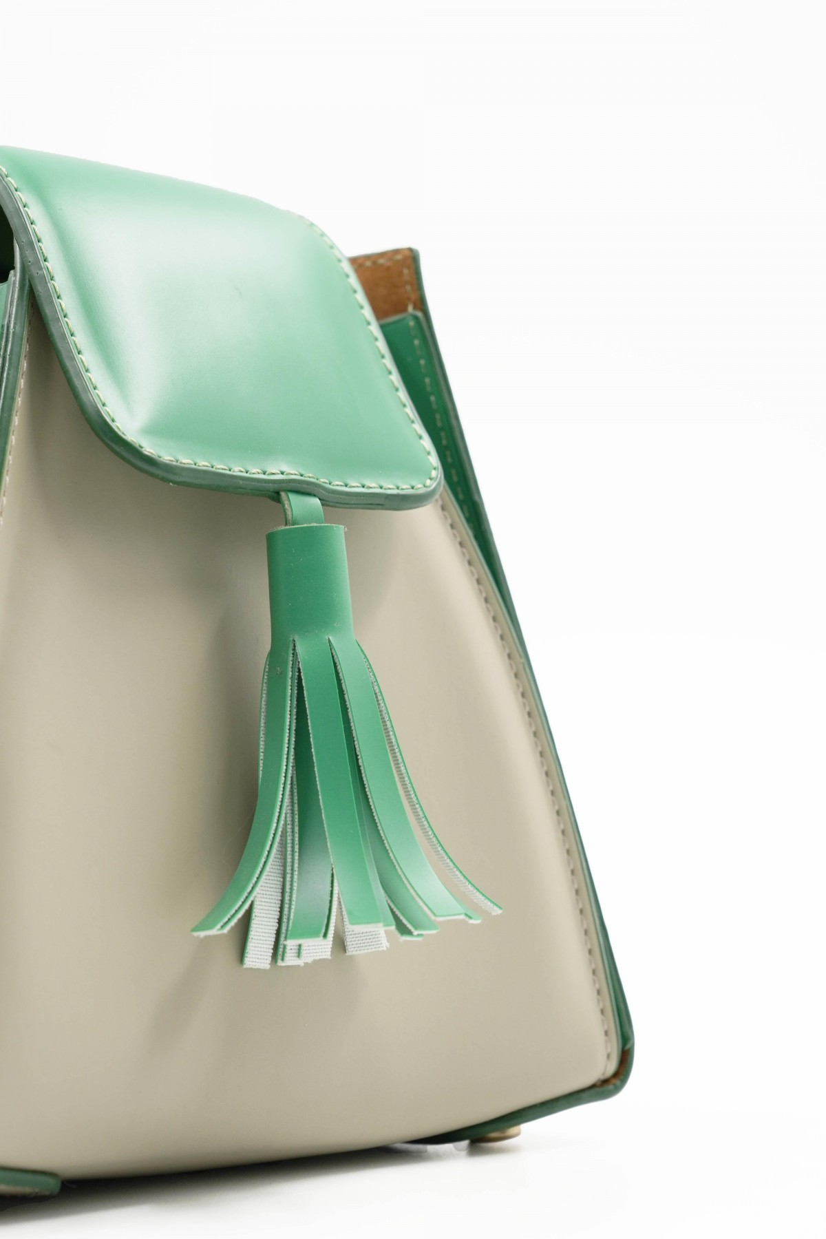 Pyramid Grass Green Women's Handbag with Ring Accessory Detail