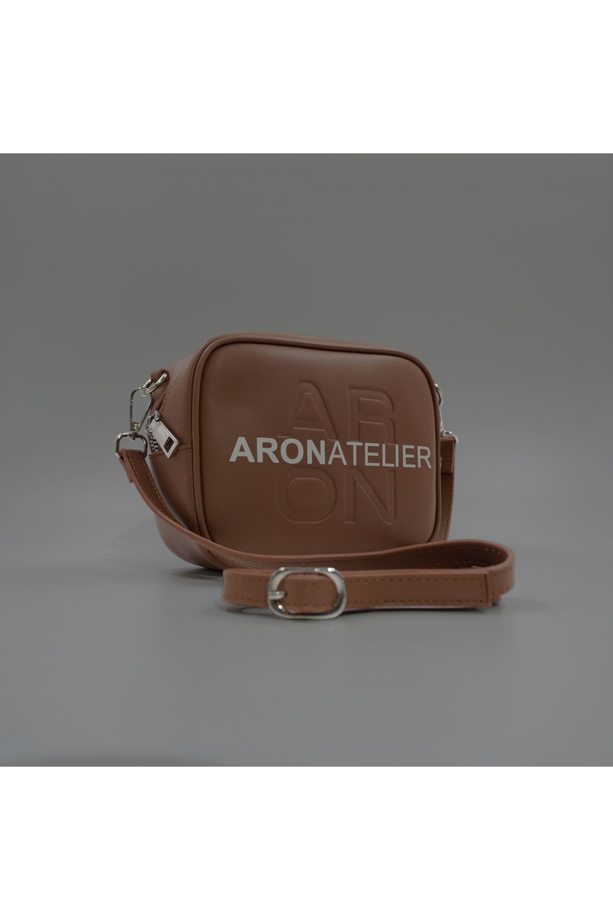 Daily Aron Atelier Tan Women's Shoulder Bag