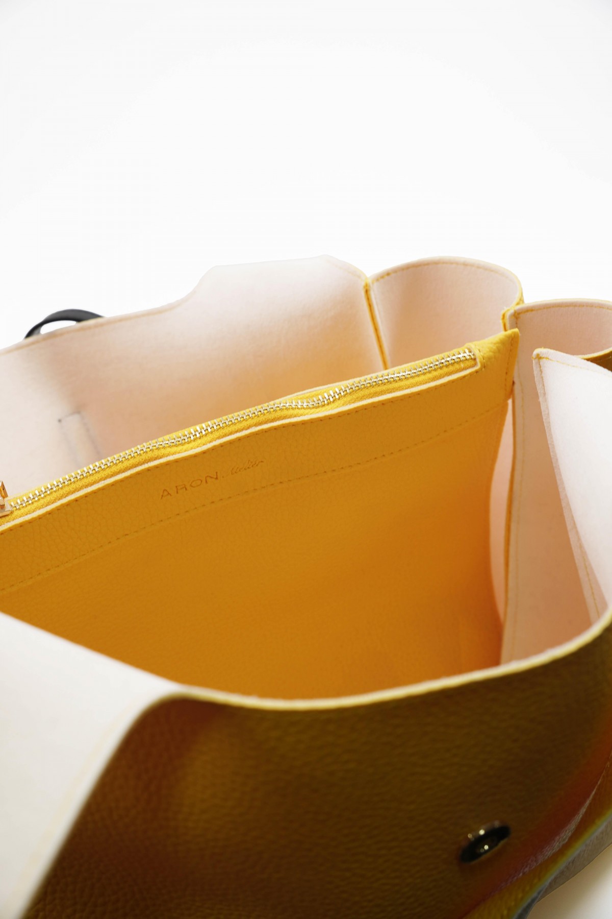 Svetlana Yellow Flotr Leather Women's Shoulder Bag