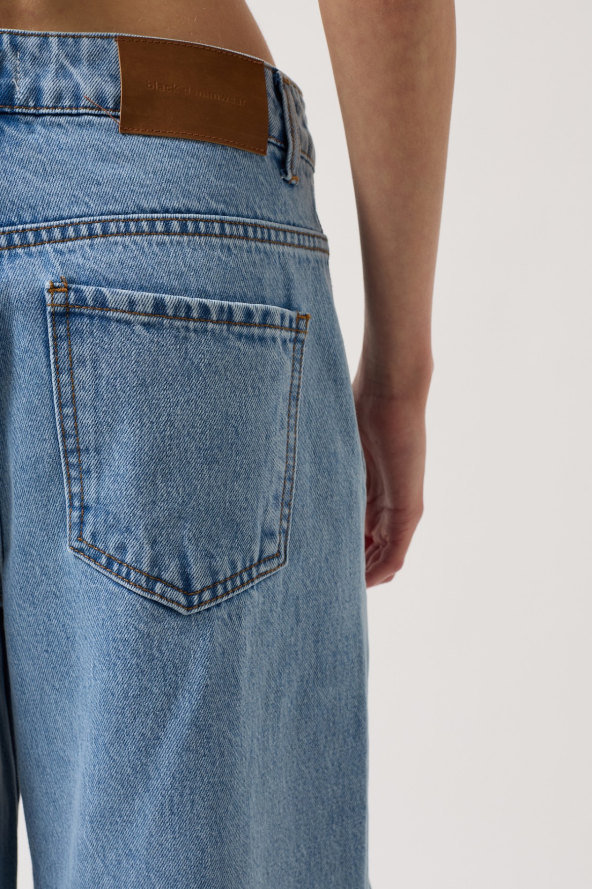 Ribbon Detail Cargo Pocket Wide Leg Jeans 52205016