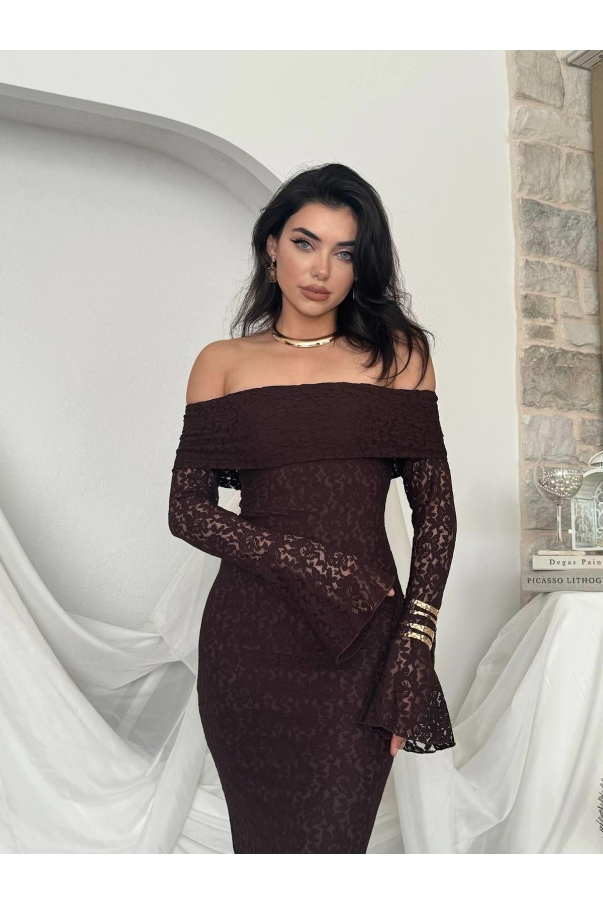 Arya Strapless Lace Dress ETK