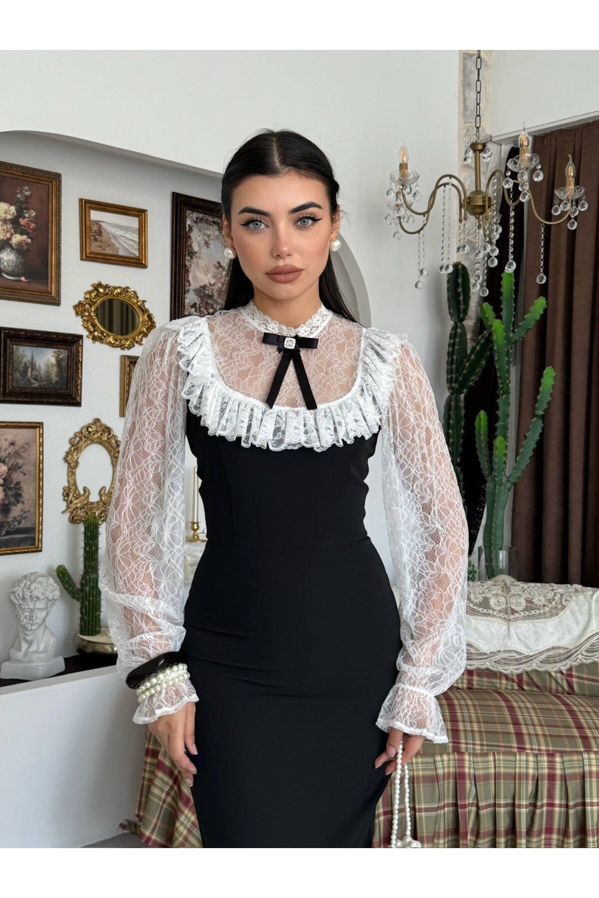 Sose Broş Detaylı Elbise ETK-01002-siyah