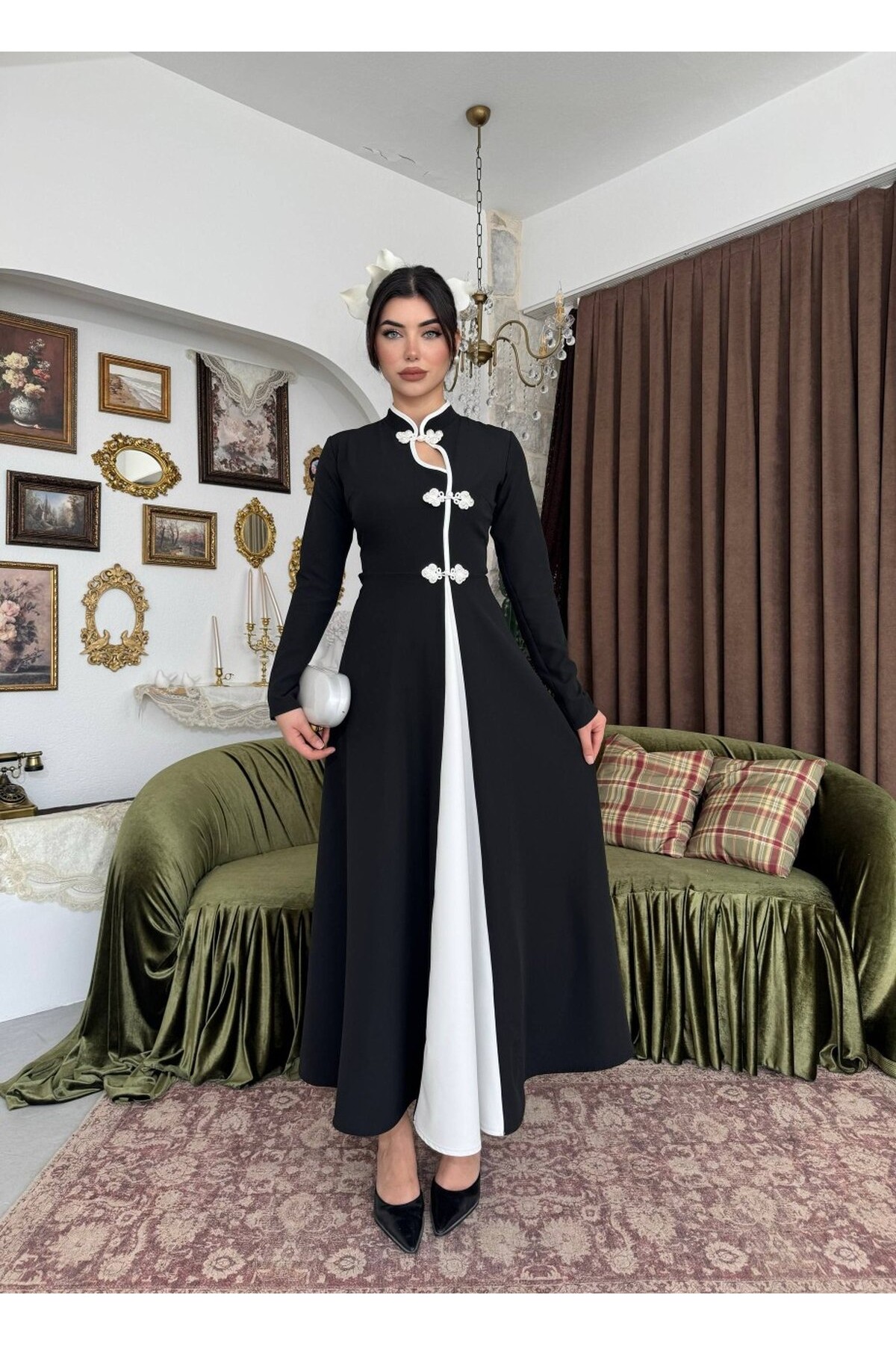 Muas Broş Detaylı Elbise ETK-01082-siyah