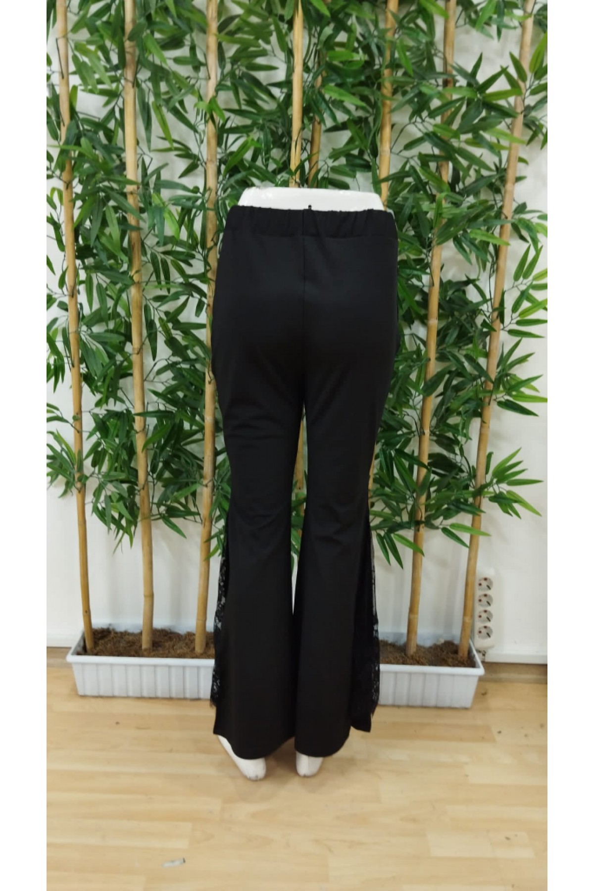 Women's Flared Lace Detail Diving Leggings, 25953