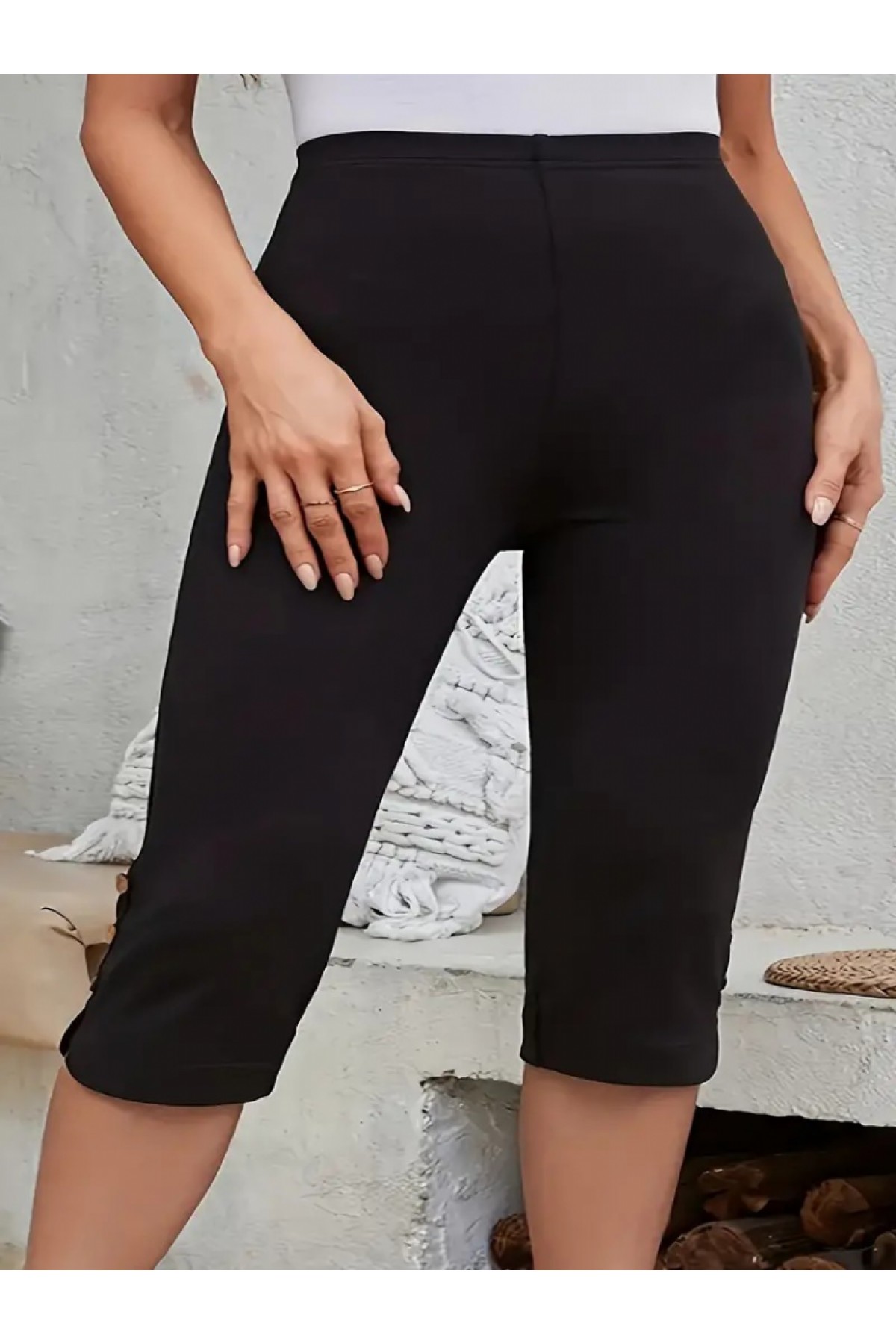 Women's High Waist Side Buttoned Short Imported Crepe Trousers, 24409