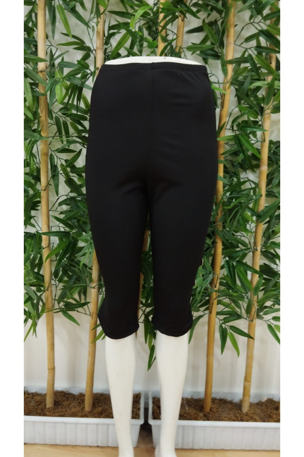 Women's High Waist Side Buttoned Short Imported Crepe Trousers, 24409