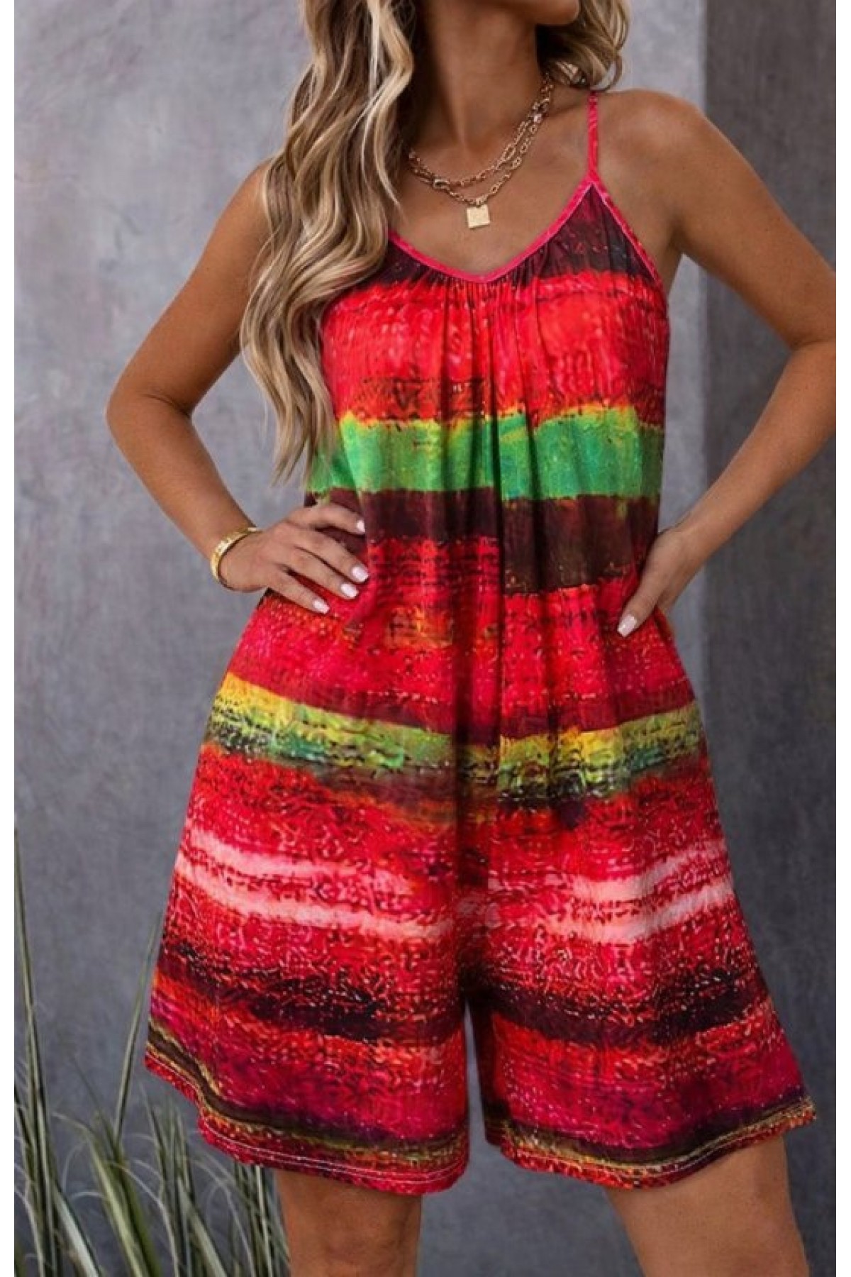 Kadın Ip Askılı Yuvarlak Yakalı Cepli Desenli Kısa Süprem Tulum, 33336