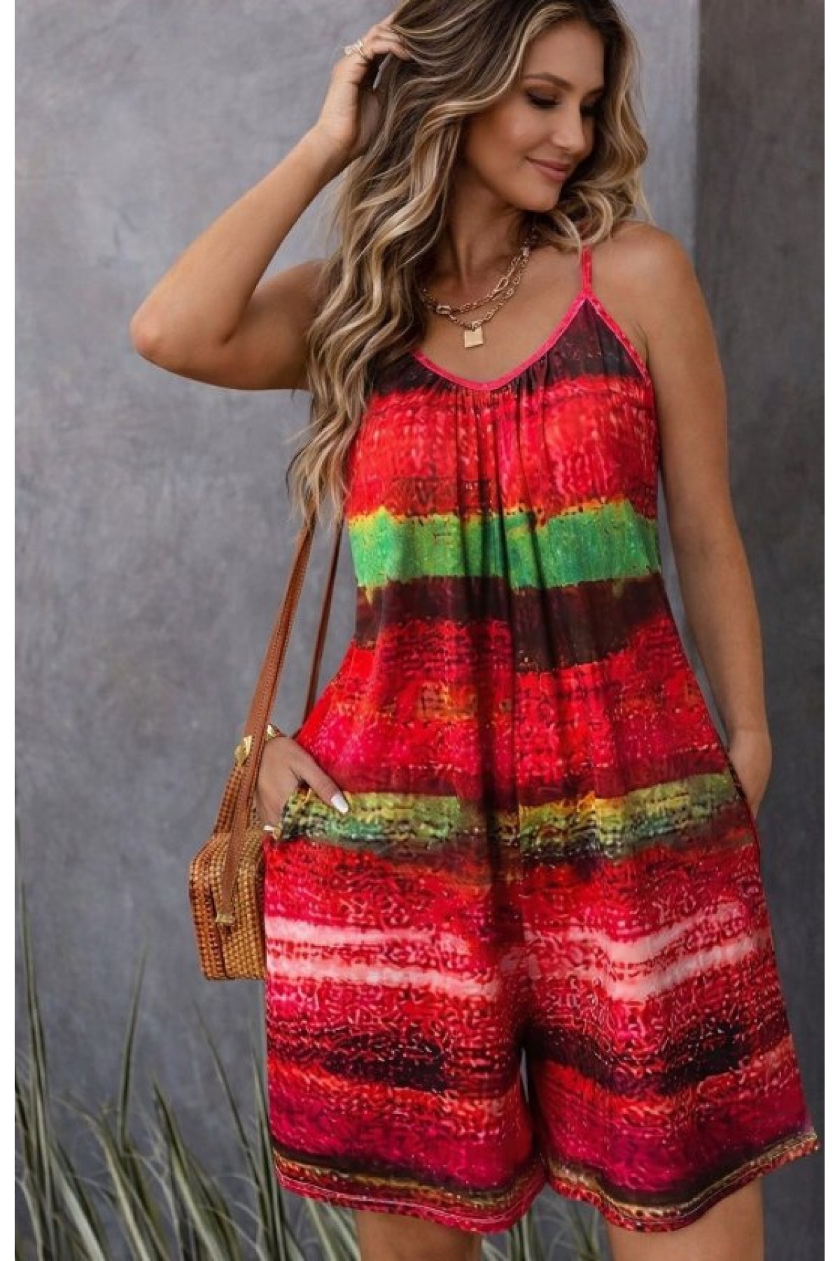 Kadın Ip Askılı Yuvarlak Yakalı Cepli Desenli Kısa Süprem Tulum, 33336