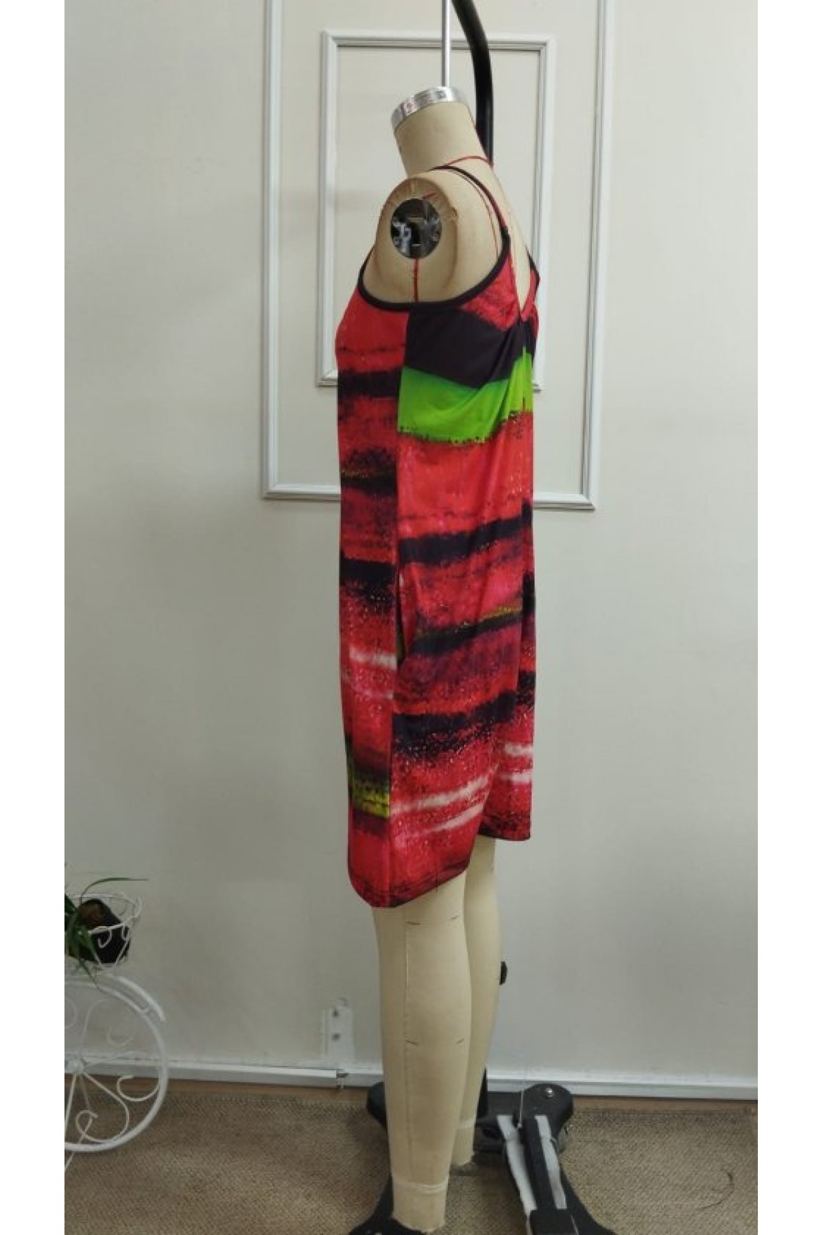 Kadın Ip Askılı Yuvarlak Yakalı Cepli Desenli Kısa Süprem Tulum, 33336