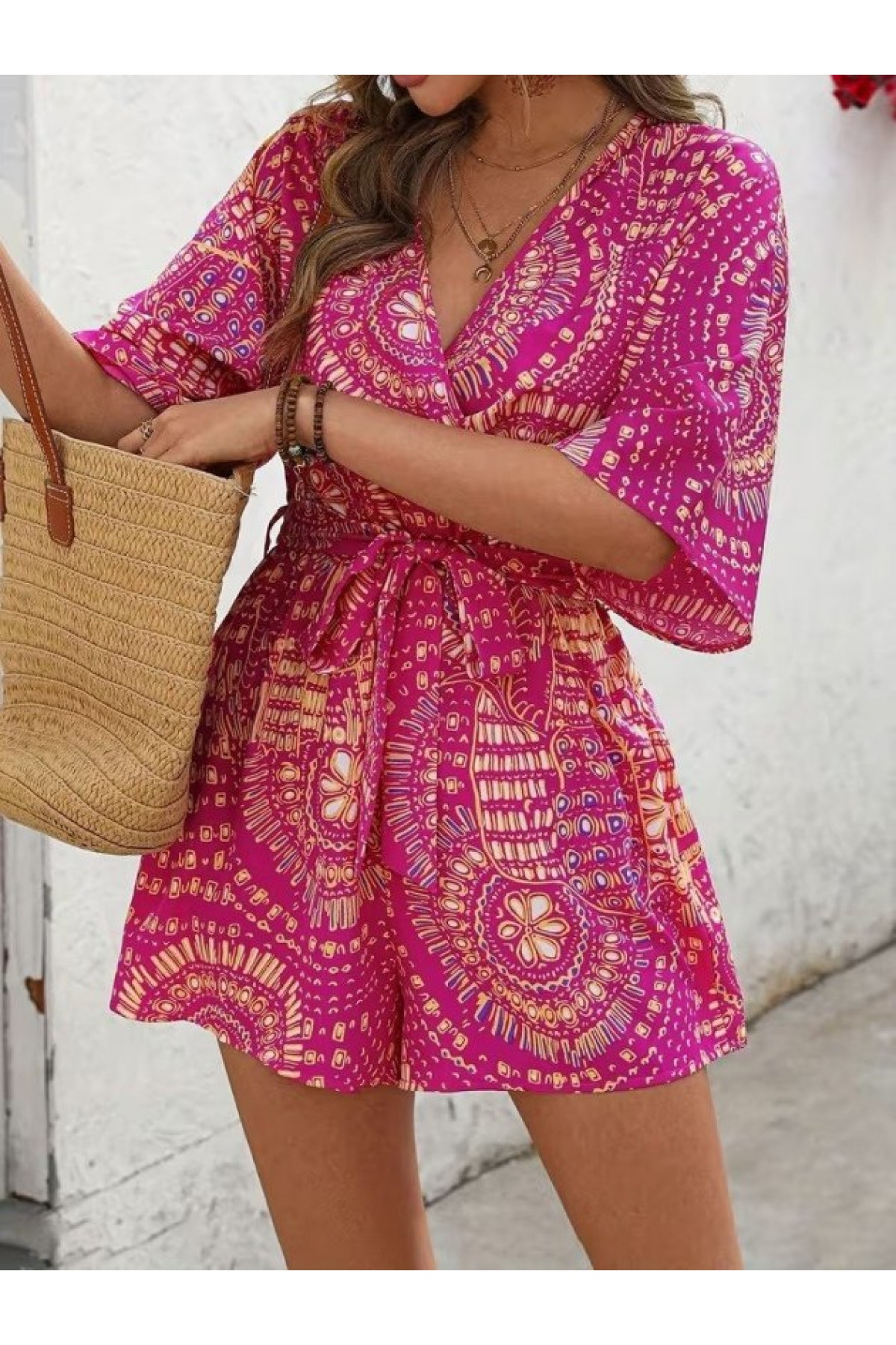 Kadın Kısa Kollu Kruvaze Yakalı Belden Kuşaklı Desenli Kısa Süprem Tulum, 33086