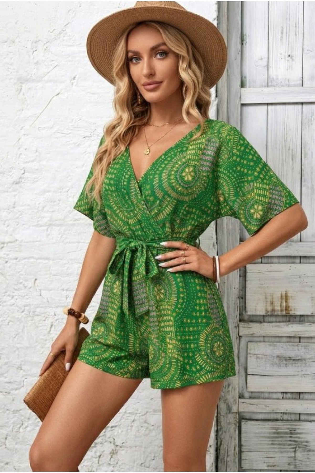 Kadın Kısa Kollu Kruvaze Yakalı Belden Kuşaklı Desenli Kısa Süprem Tulum, 33084