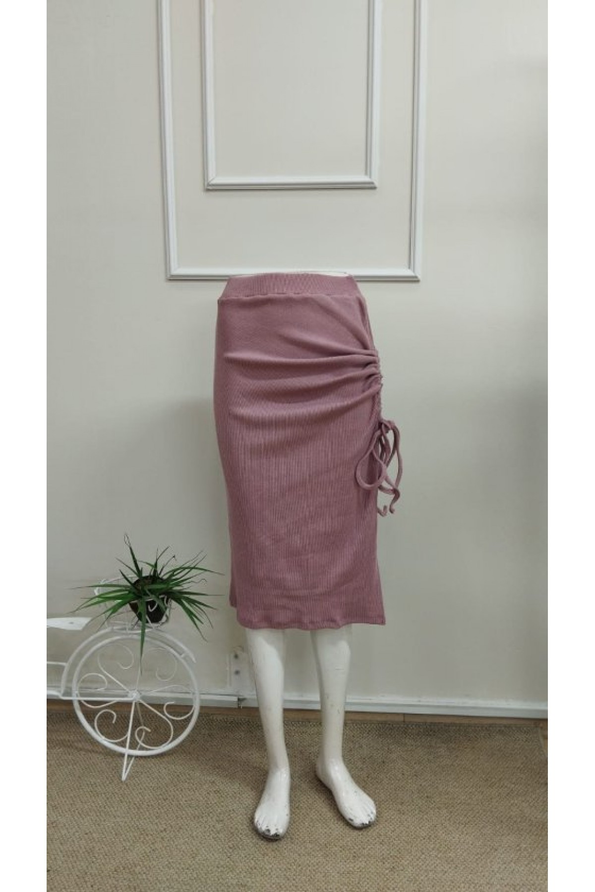 Kadın Beli Lastikli Yandan Büzgülü Bağcık Detaylı Midi Kaşkorse Etek, 33340