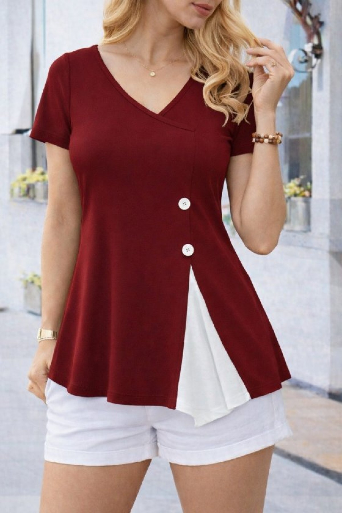 Kadın Kısa Kollu Asimetrik V Yakalı Düğme Detaylı Viskon Bluz , 33345