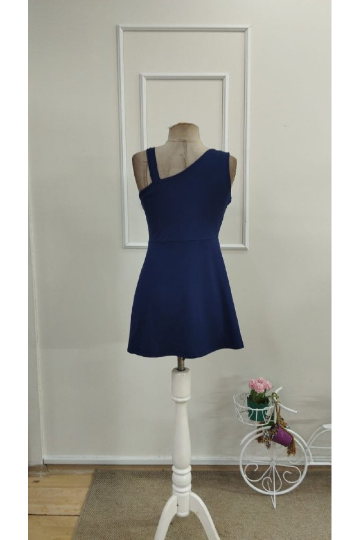 Kadın Tek Omuzdan Askılı şerit Detaylı Düğmeli Viskon Bluz, 33383