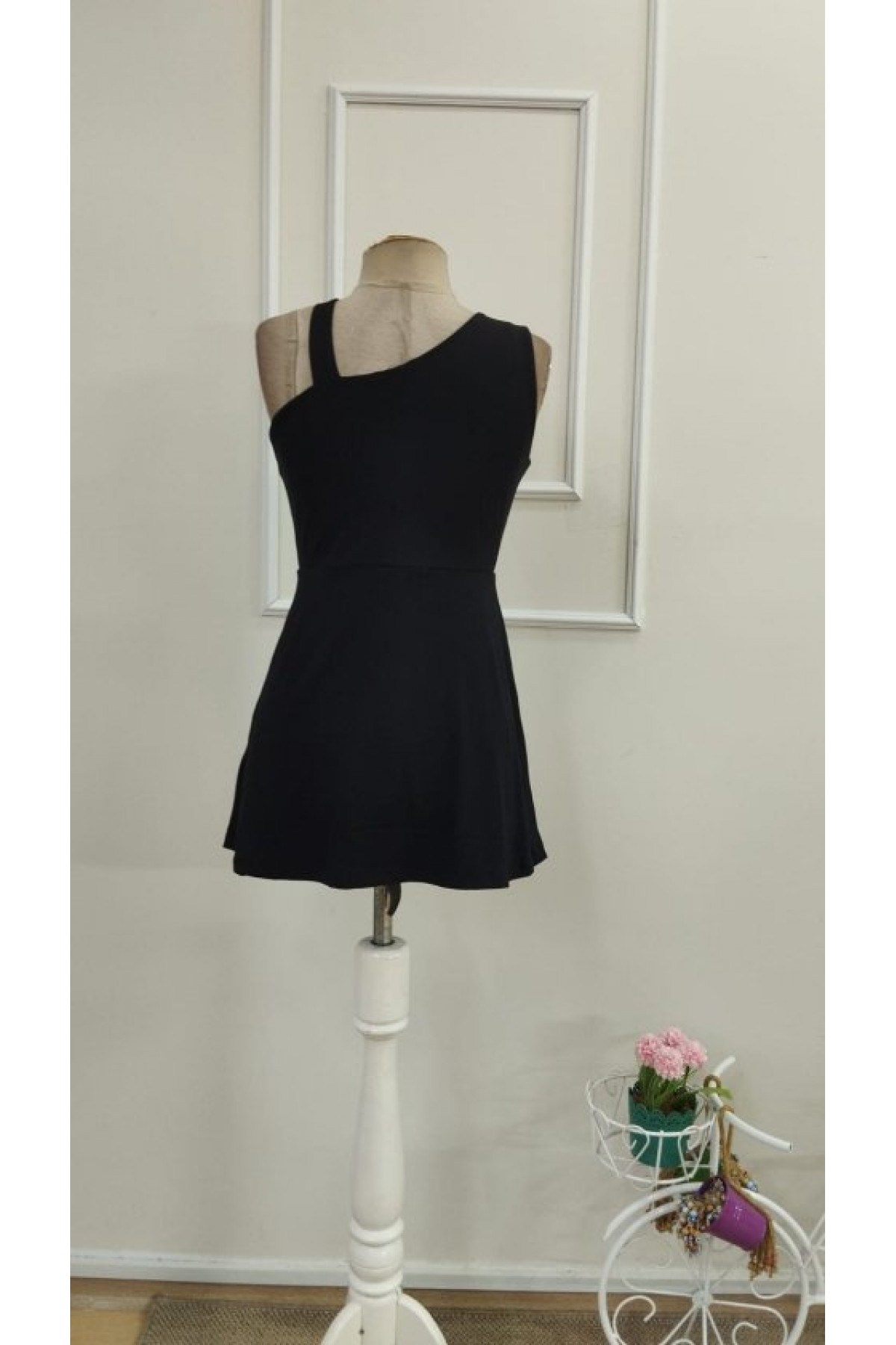 Kadın Tek Omuzdan Askılı şerit Detaylı Düğmeli Viskon Bluz, 33380