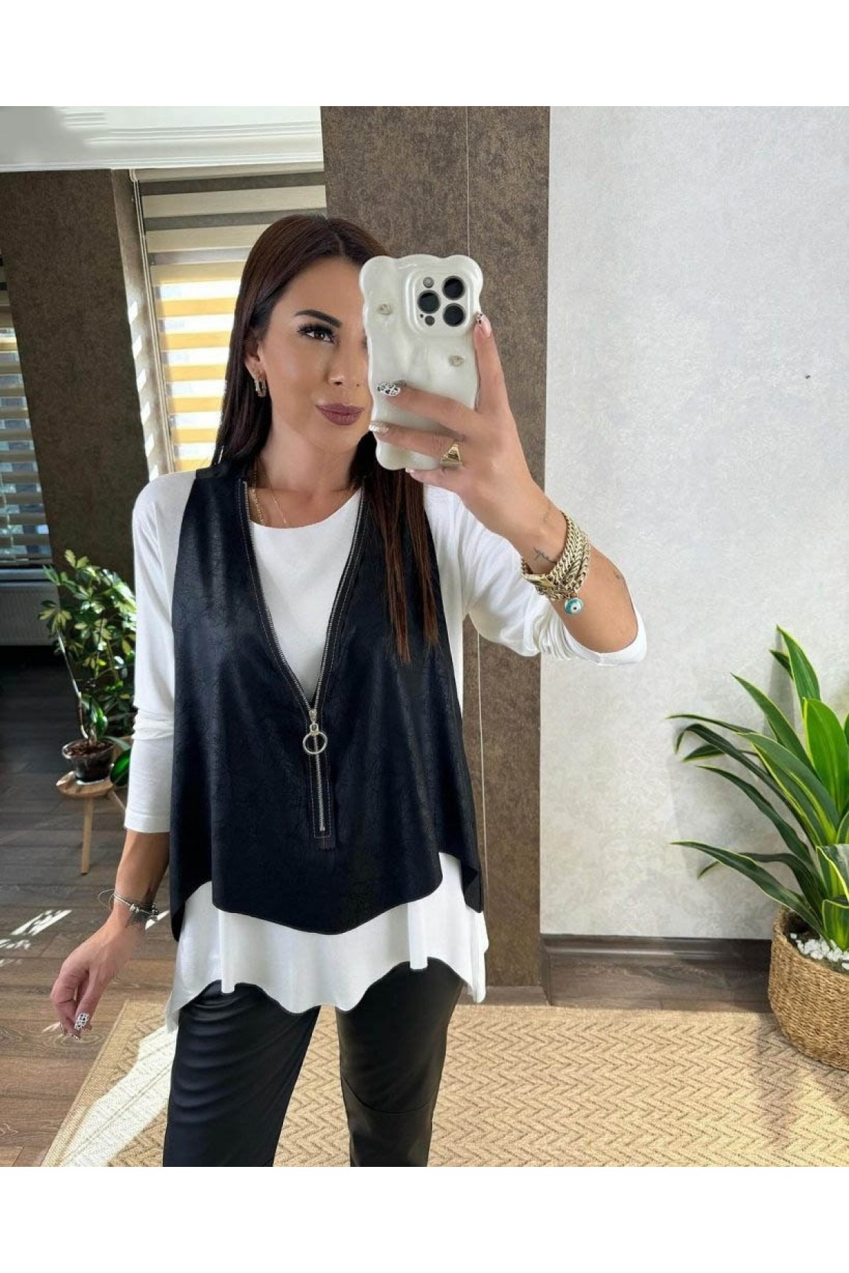 Kadın Uzun Kollu Asimetrik Kesim Viskon Bluz Ve çatlak Deri Görünümlü Yelek Ikili Takım, 21105