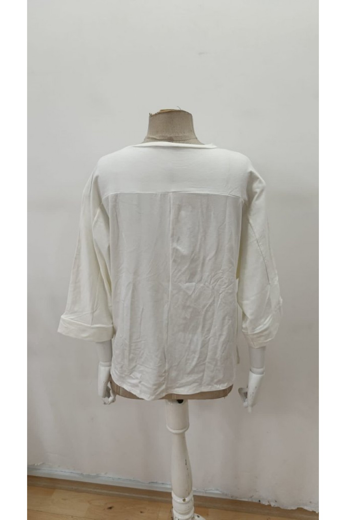 Women's Three Quarter Sleeve Crew Neck Viscose Blouse, 29587