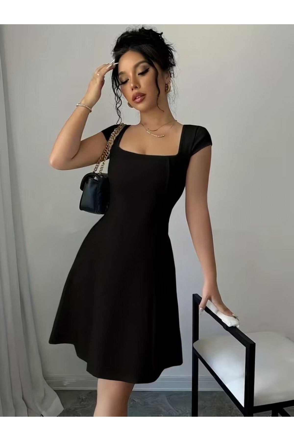Kadın Kısa Kollu Kare Yakalı Kısa Ithal Krep Elbise, 33581