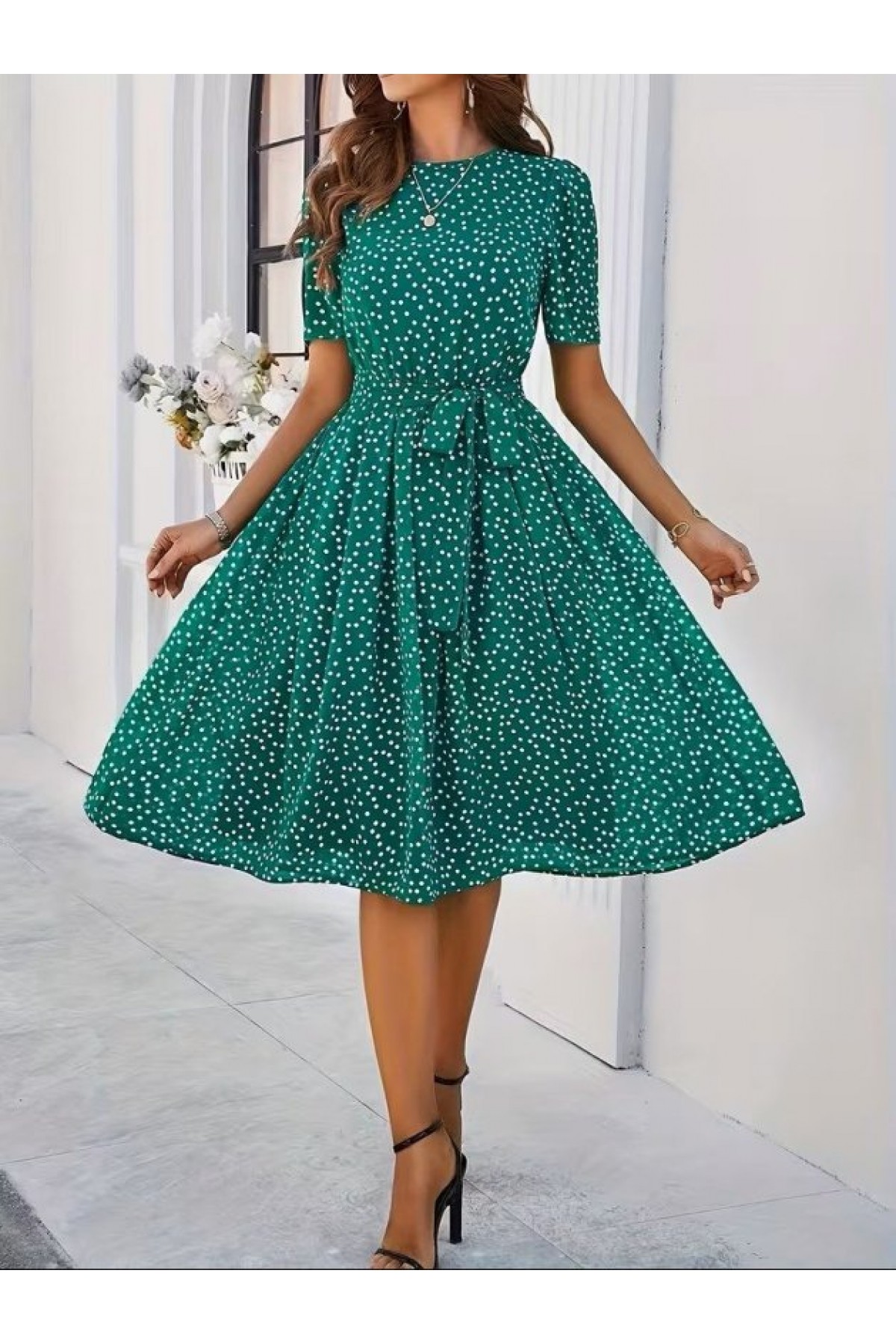 Kadın Kısa Kollu Bisiklet Yakalı Puantiyeli Kısa Süprem Elbise, 33526