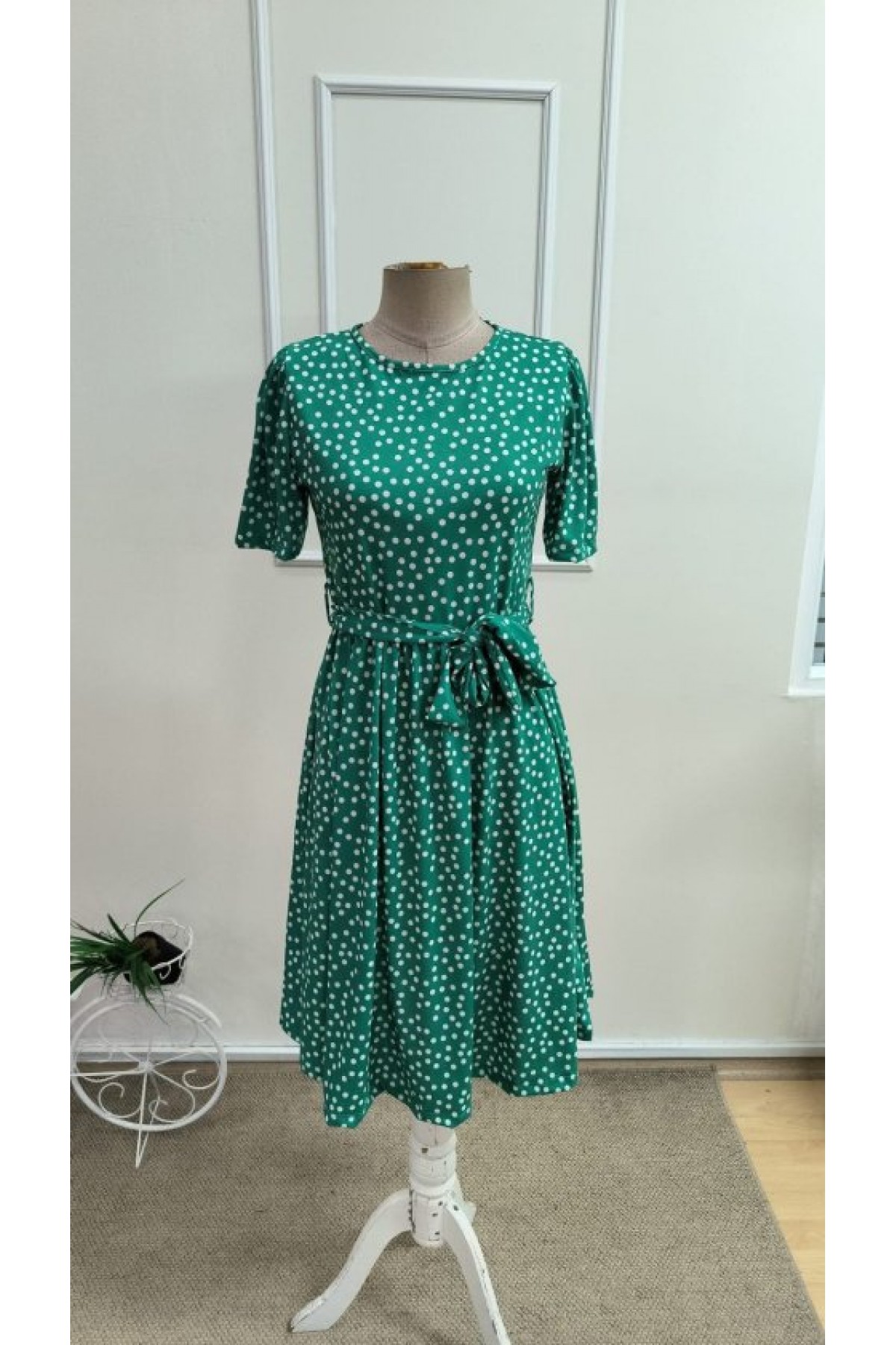 Kadın Kısa Kollu Bisiklet Yakalı Puantiyeli Kısa Süprem Elbise, 33526