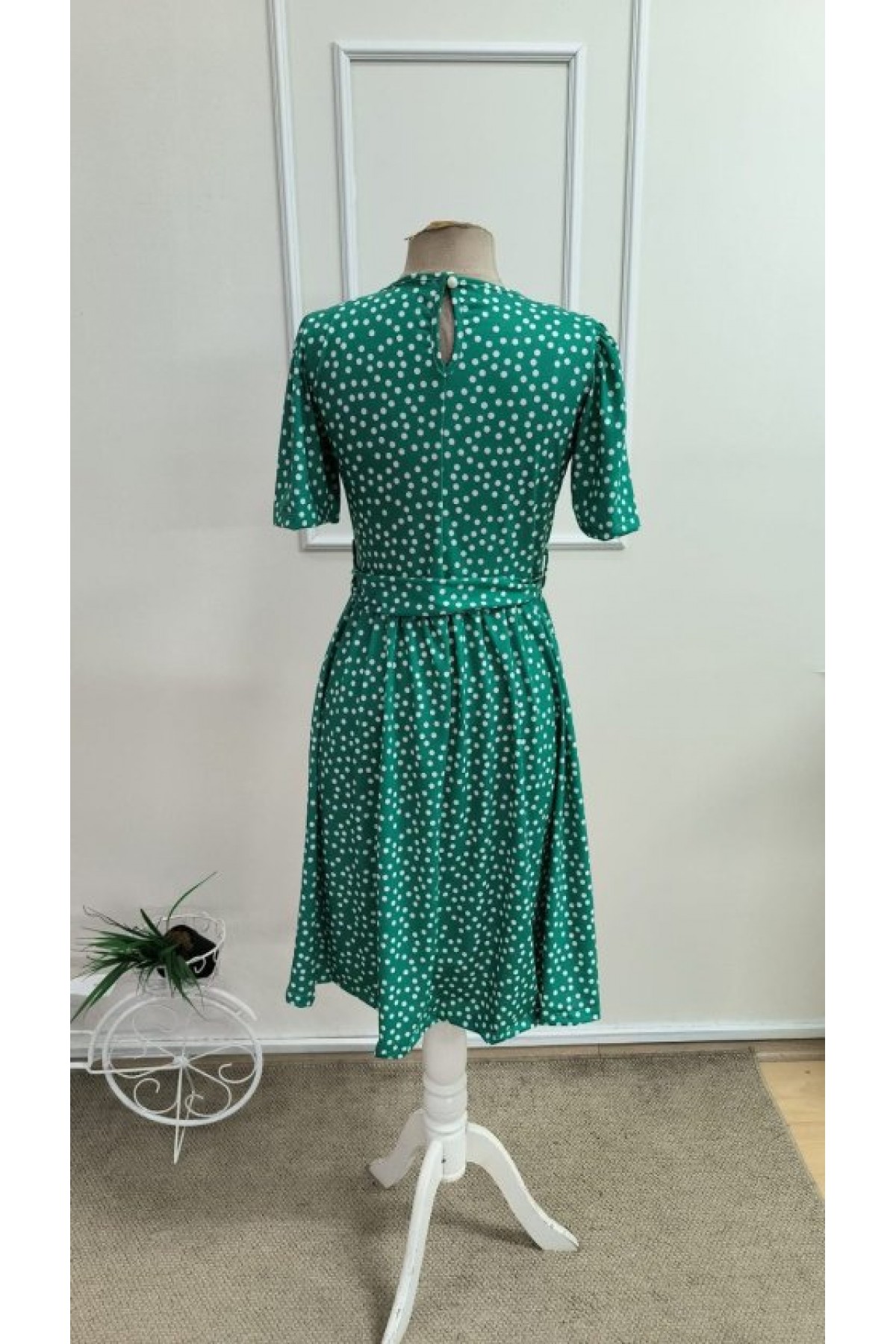 Kadın Kısa Kollu Bisiklet Yakalı Puantiyeli Kısa Süprem Elbise, 33526