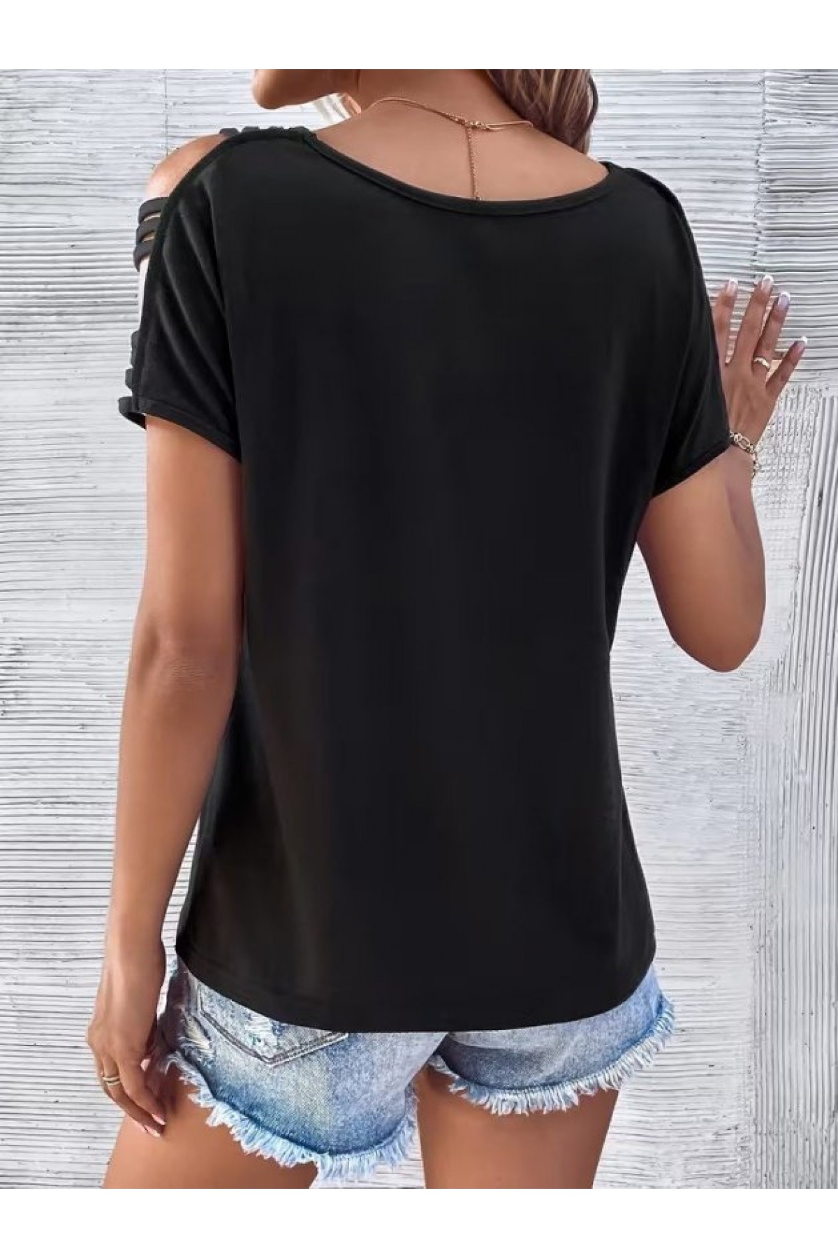 Kadın Kısa Kollu V Yakalı şerit Detaylı Viskon Bluz, 33373