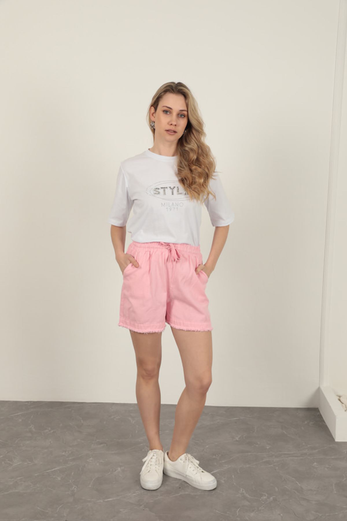 Supreme Fabric Stone Detailed Women's T-Shirt