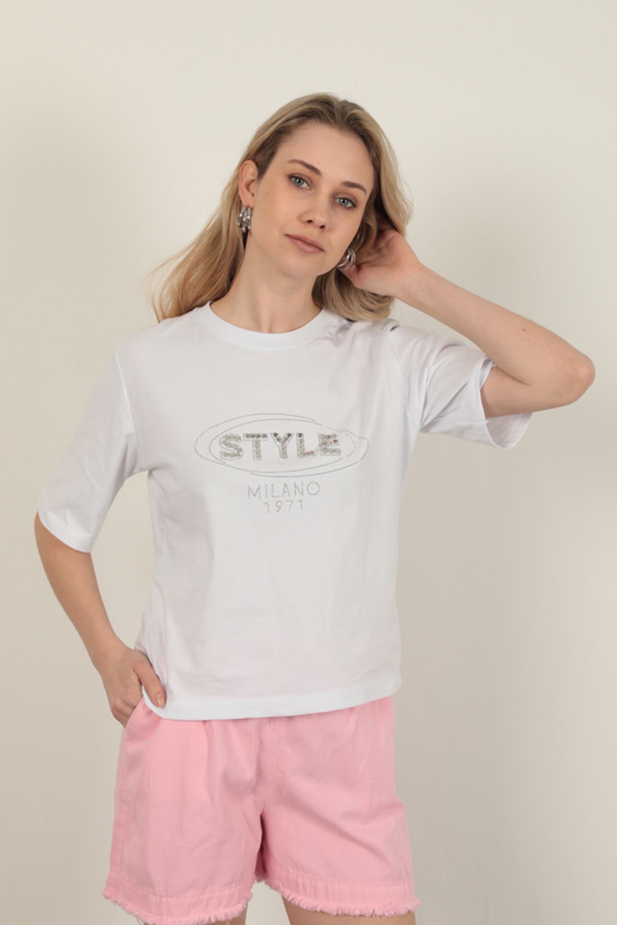 Supreme Fabric Stone Detailed Women's T-Shirt