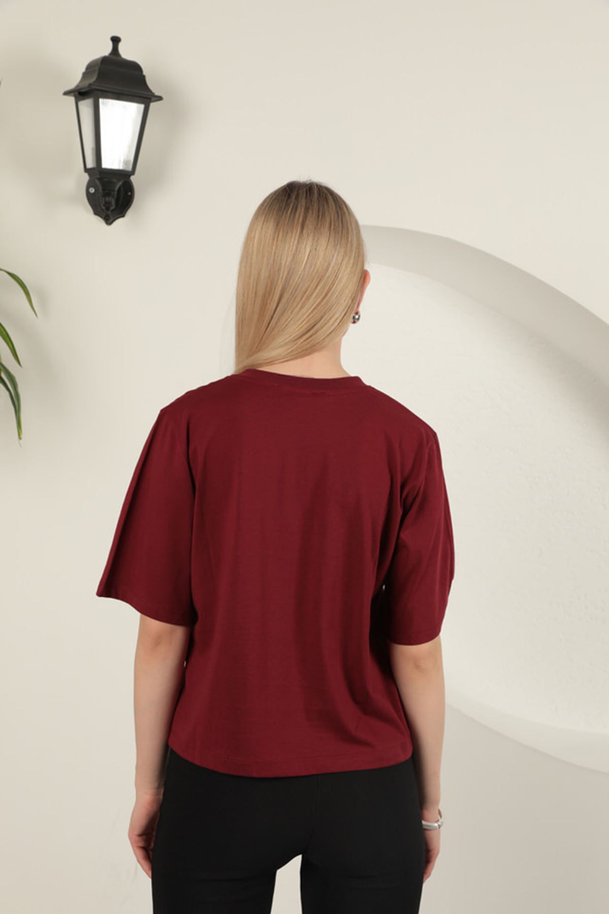 Supreme Fabric Stone Detailed Women's T-Shirt