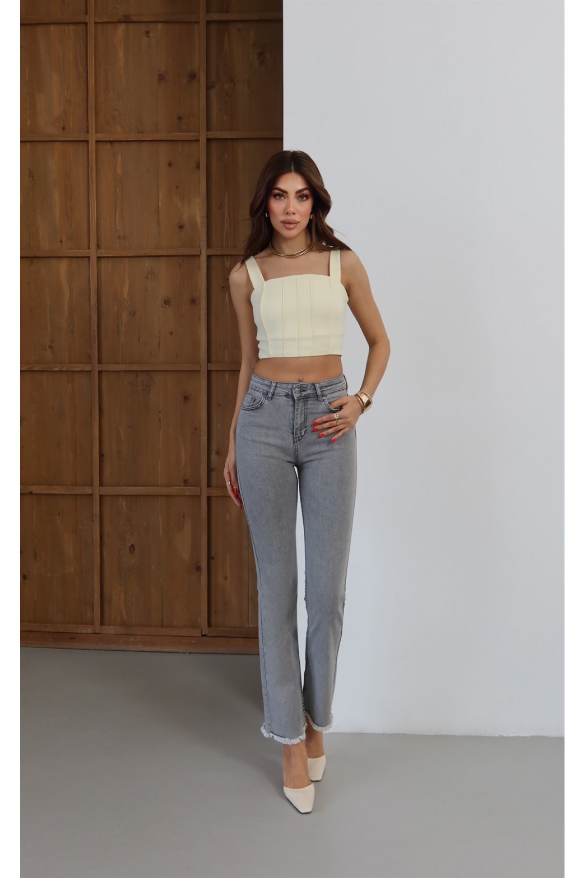 Yüksek Bel Paça Püskül Detaylı Gri Jean Pantolon