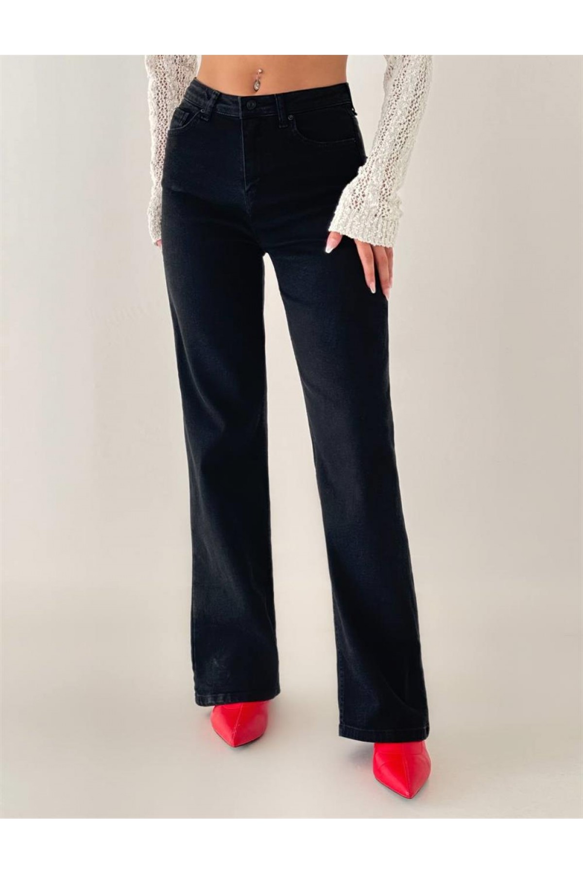 Yüksek Bel Düz Kesim Black Jean Pantolon