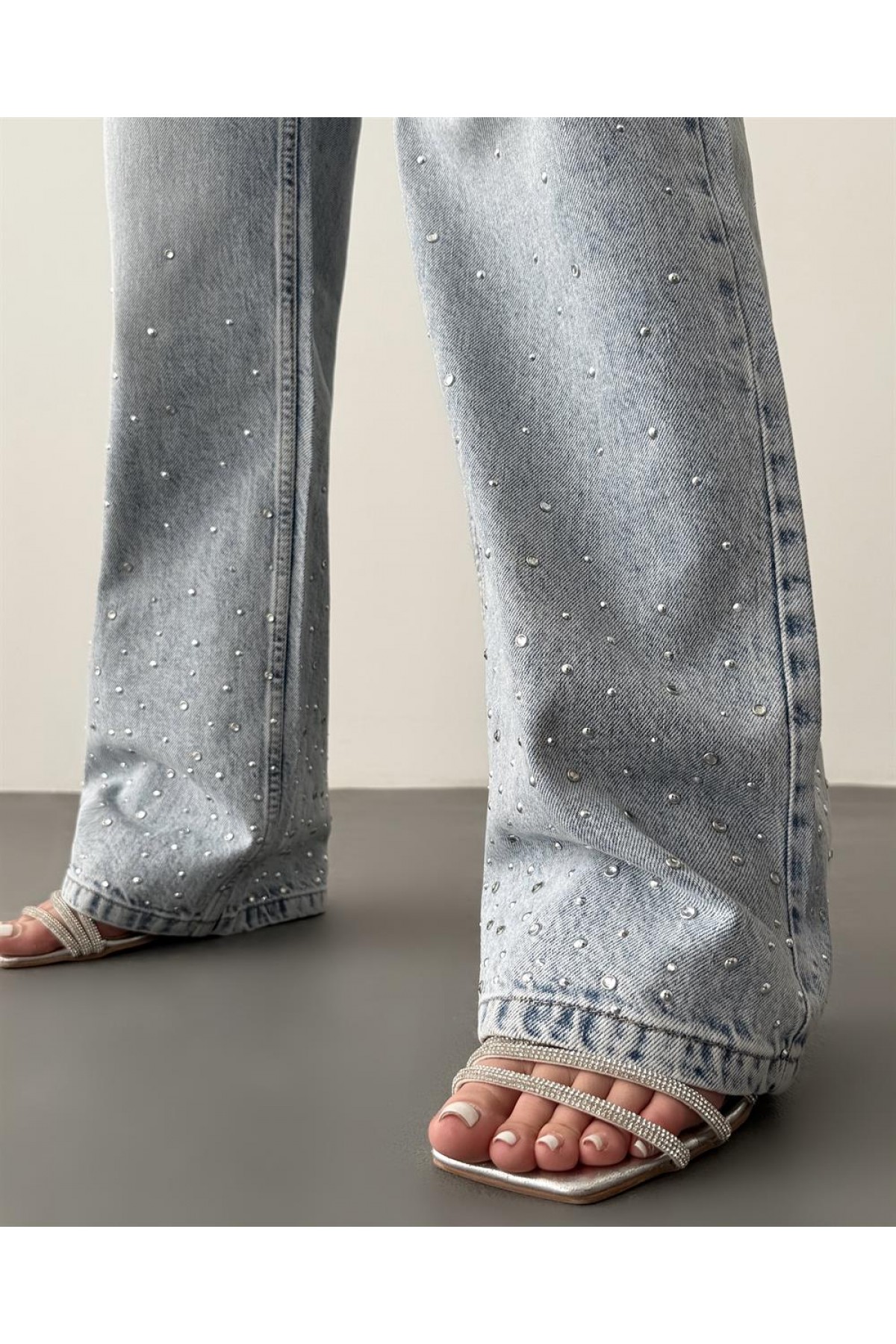Yüksek Bel Bol Kesim Light Blue Taşlı Jean Pantolon