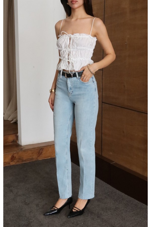 Yüksek Bel Paça Kesik Detaylı Light Blue Kemerli Jean Pantolon