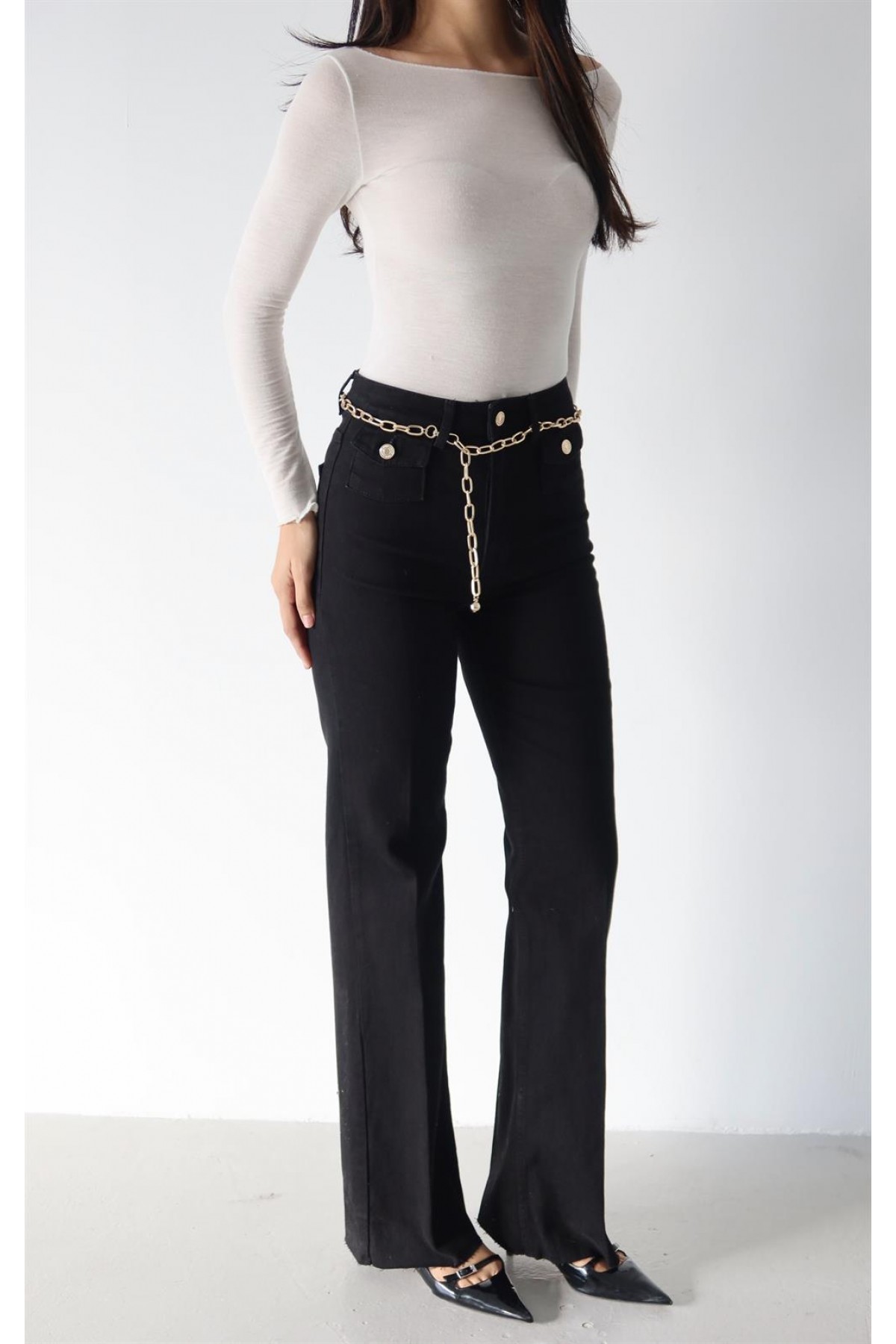 Yüksek Bel Kemer Zincir Detaylı Black Jean Pantolon