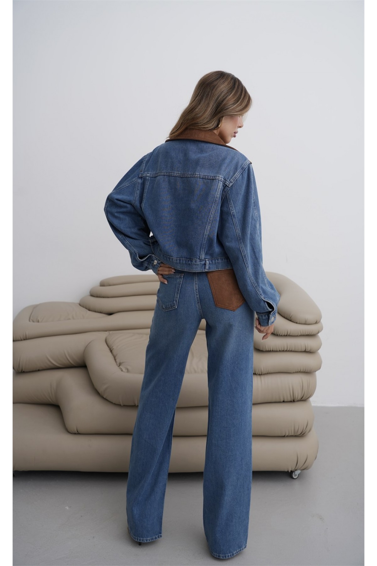 Yüksek Bel Arka Cep Süet Detaylı Wide Leg Kalıp Dark Blue Jean Pantolon