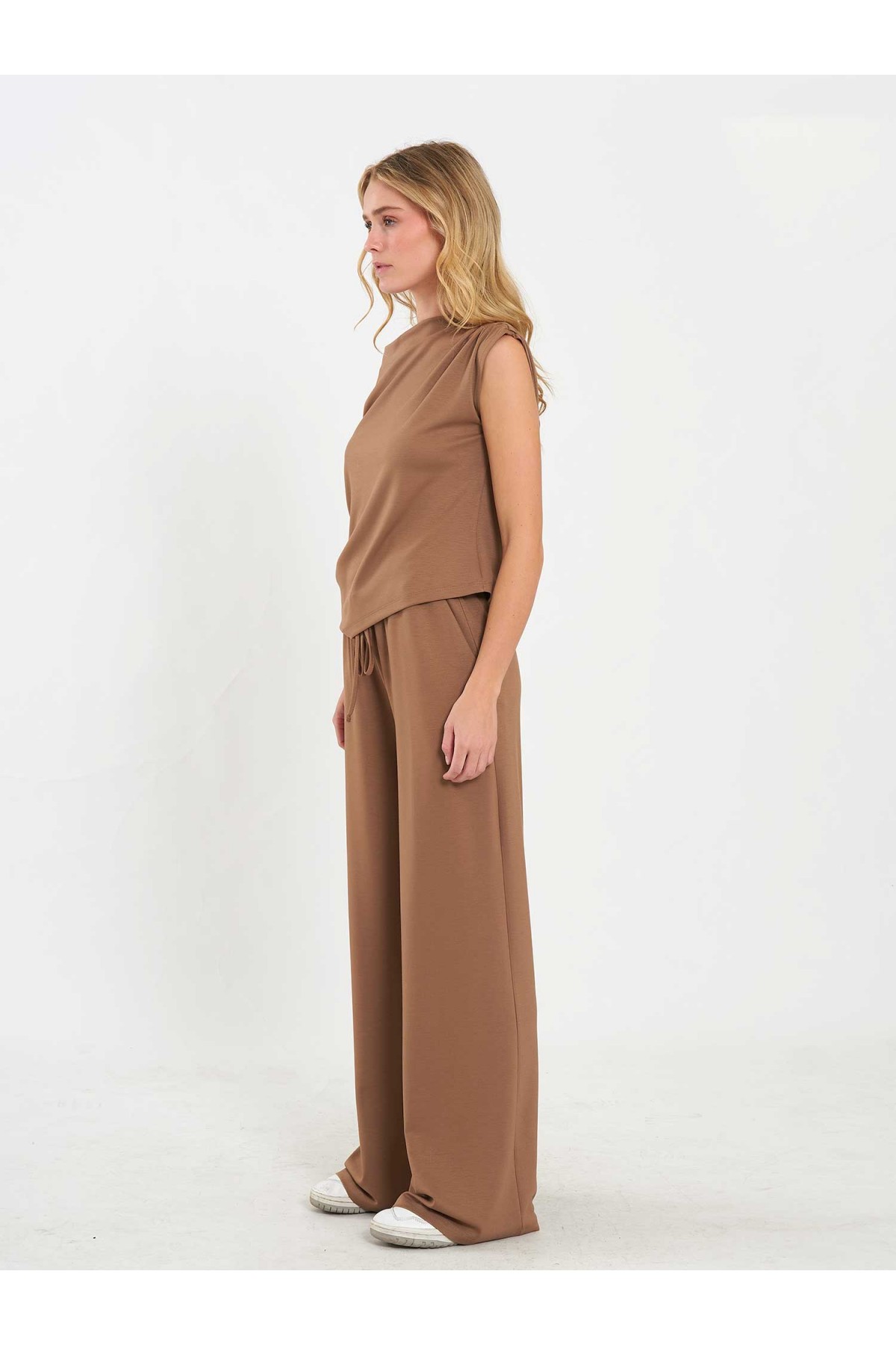 031628 Beli Lastikli Pantolon