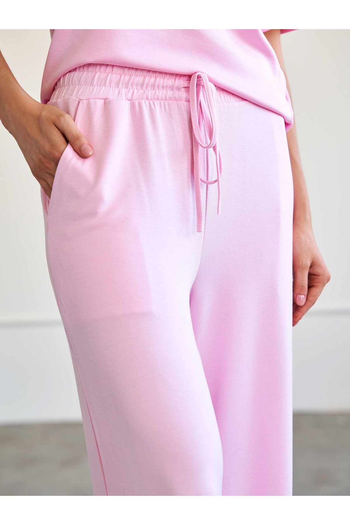 031628 Beli Lastikli Pantolon