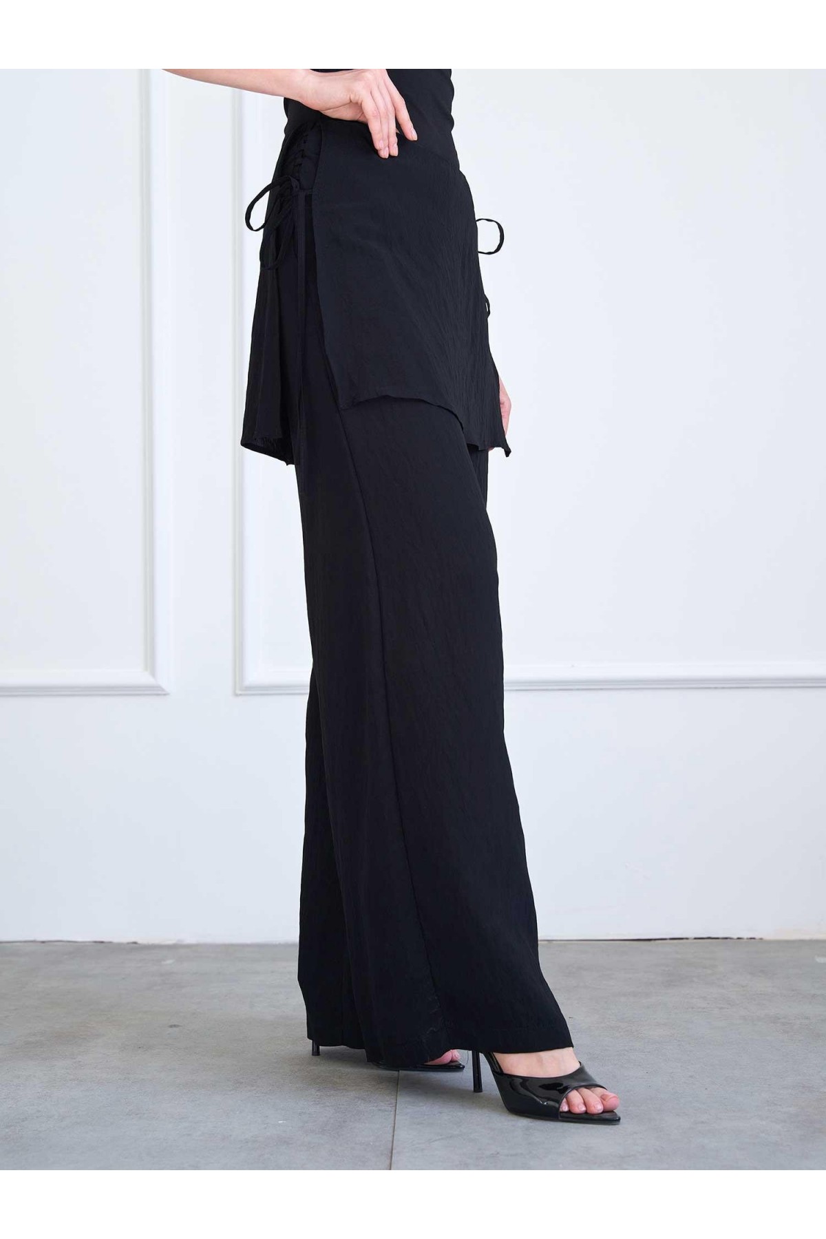 031685 Pareo Detaylı Pantolon