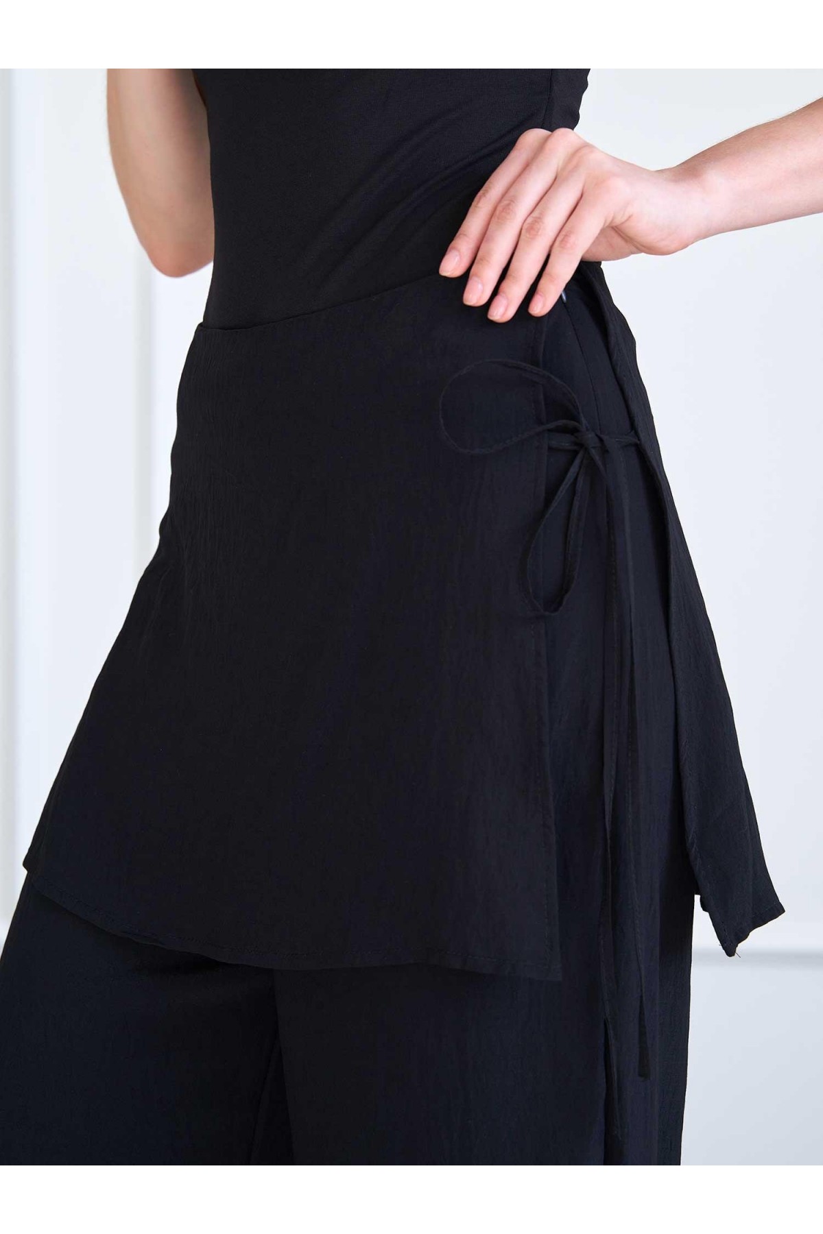 031685 Pareo Detaylı Pantolon