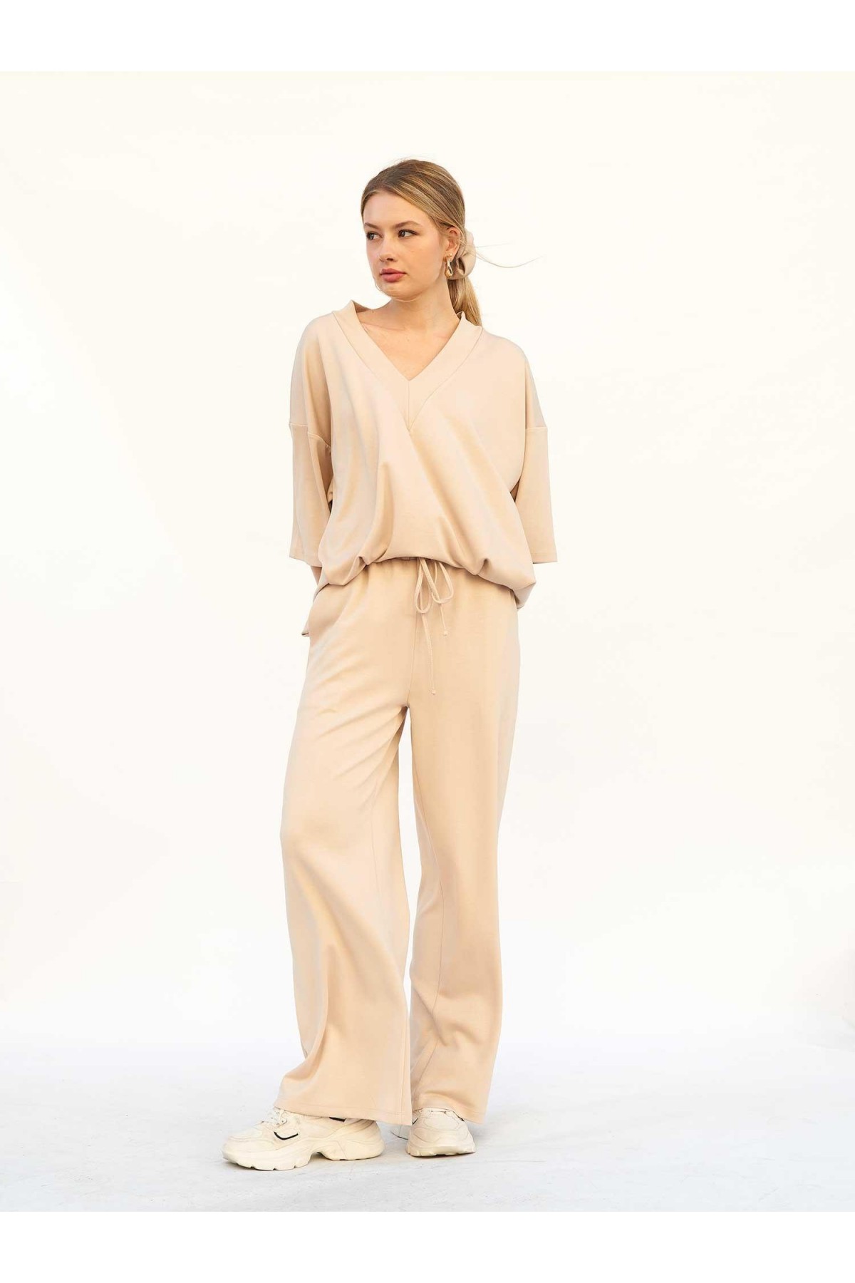 031740 Beli Lastikli Pantolon