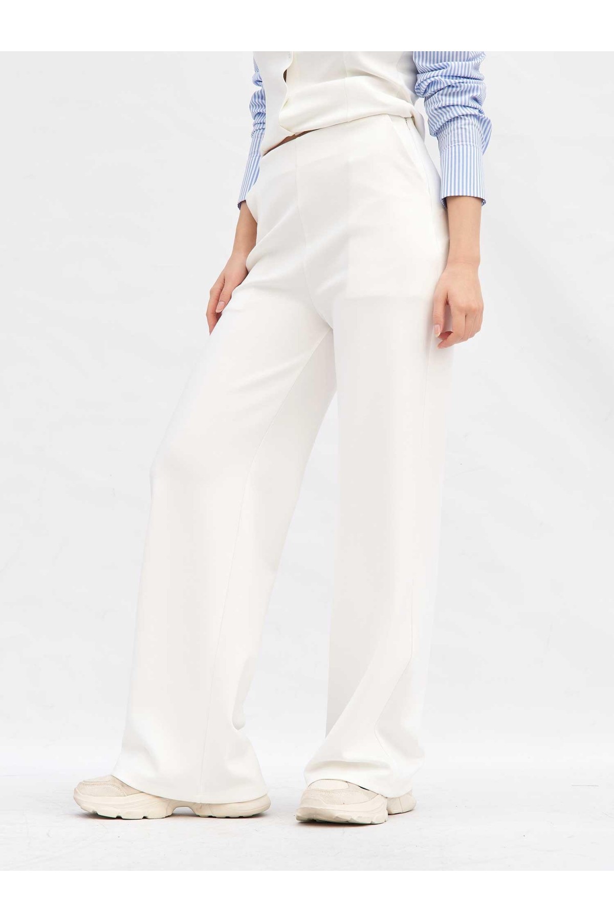 031761 Düz Paça Cepli Örme Pantolon
