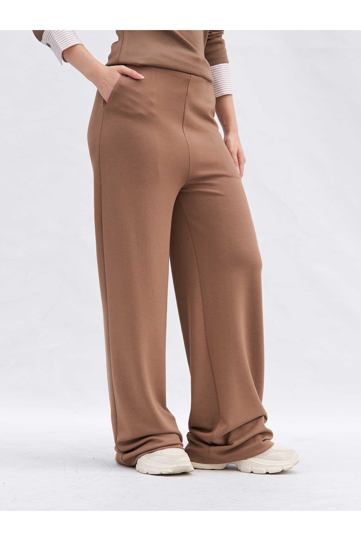 031761 Düz Paça Cepli Örme Pantolon
