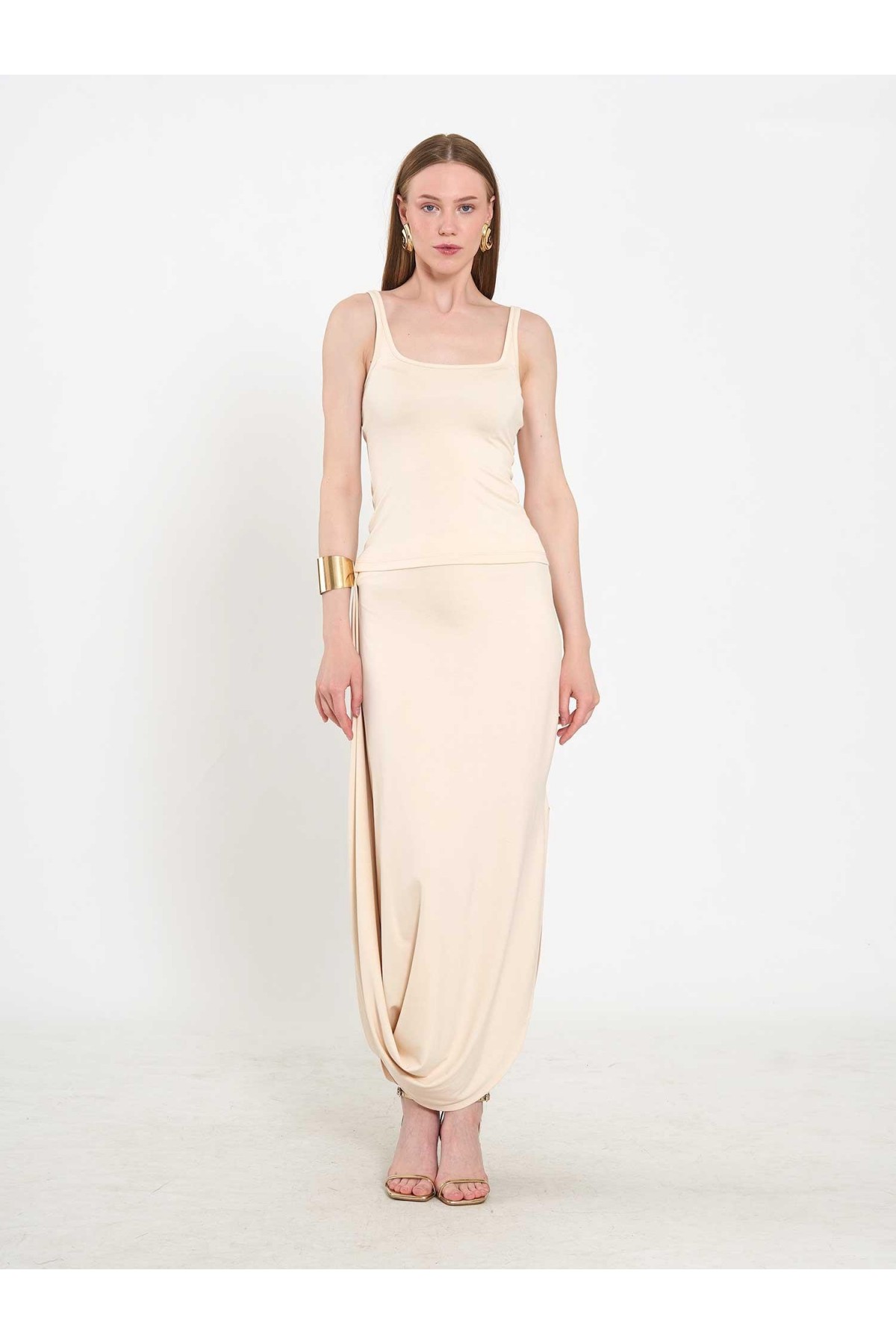 041197 Elastik Belli Asimetrik Midi Etek