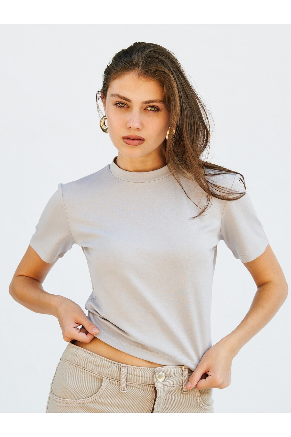 050643 SHORT SLEEVE CROP T-SHIRT