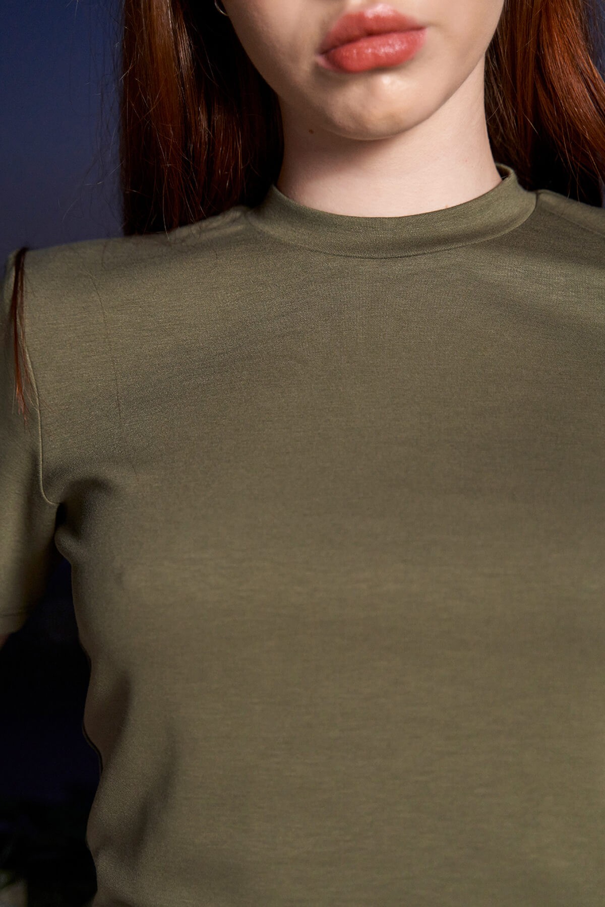 050643 SHORT SLEEVE CROP T-SHIRT