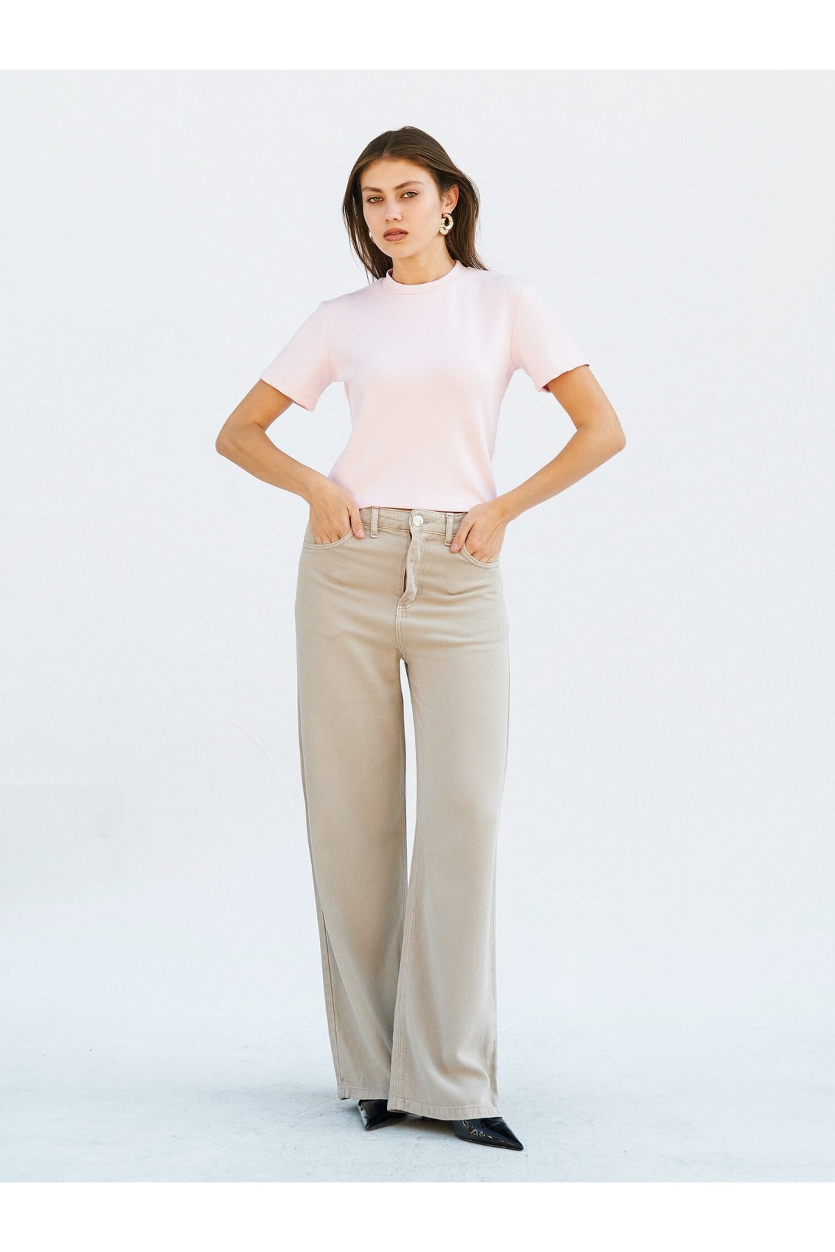 050643 KISA KOLLU CROP TSHIRT