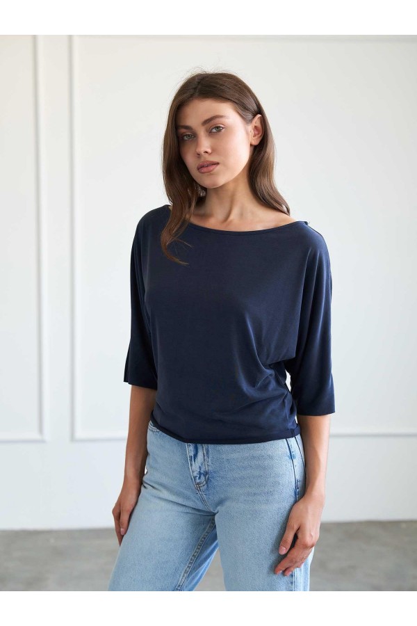 050747 Yarasa Kollu Kayık Yaka T-shirt