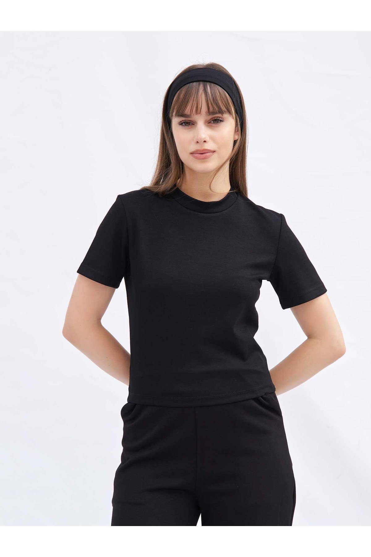 050804 Bisiklet Yaka Crop T-shirt