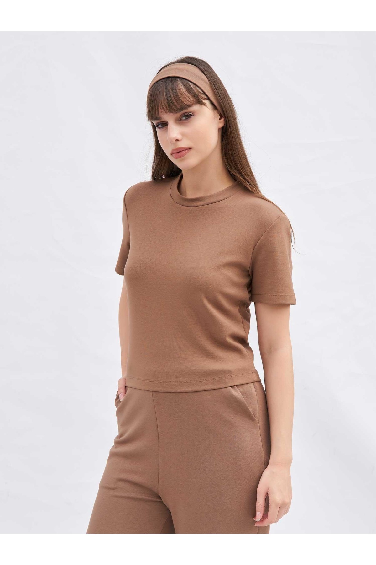 050804 Bisiklet Yaka Crop T-shirt