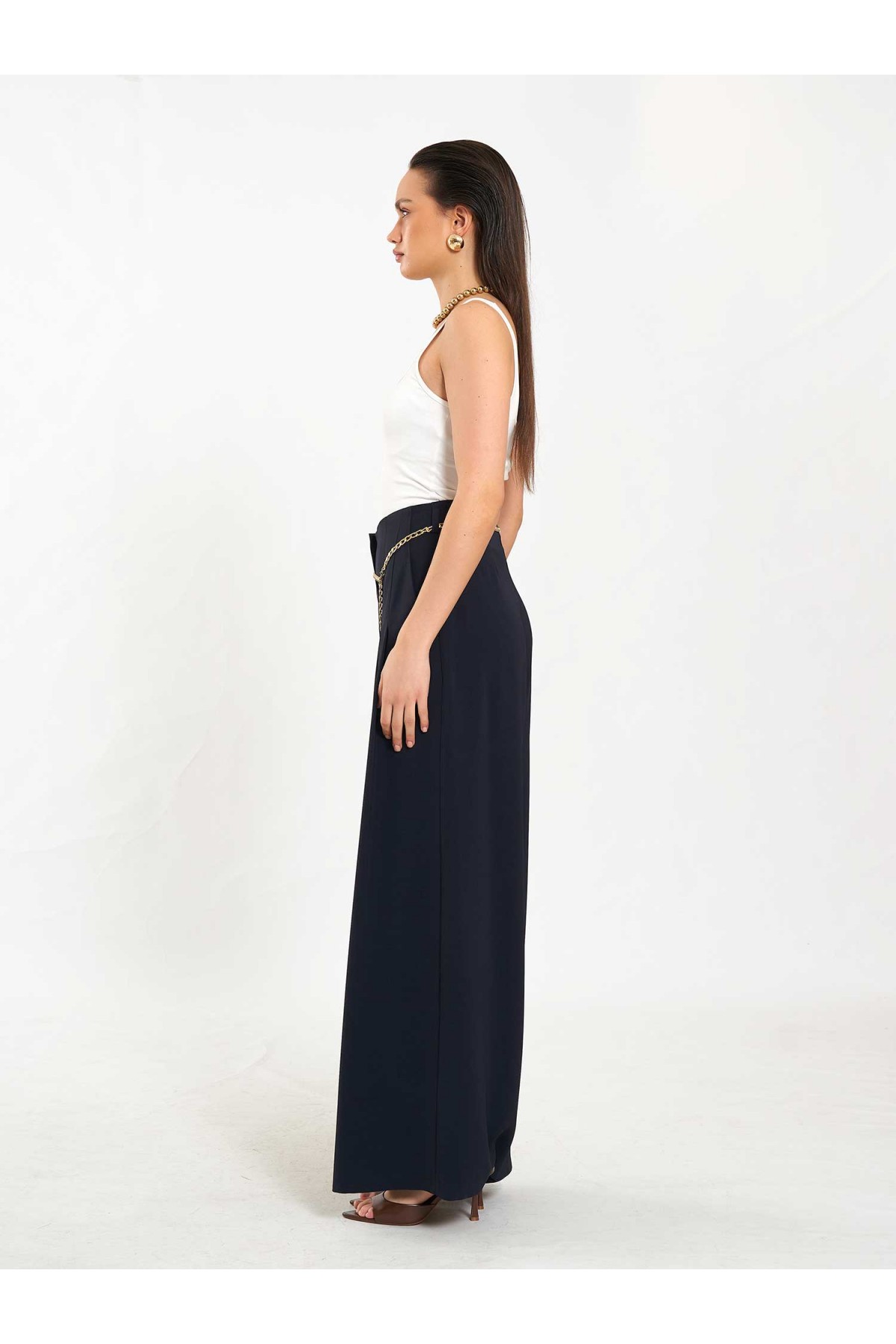 060332 U Yaka İnce Yakalı Atlet